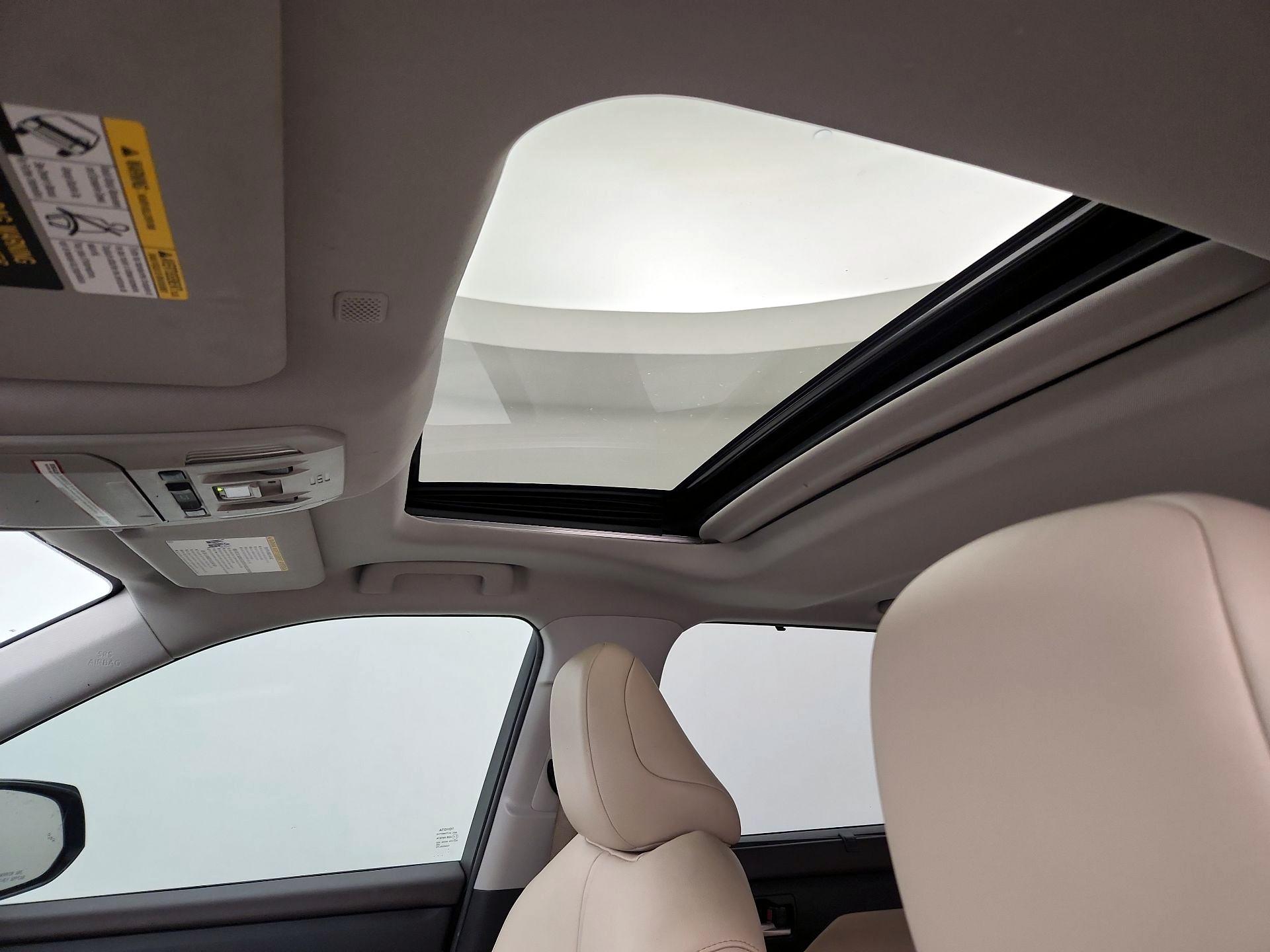 Thumbnail: 2021 Toyota Highlander - 19