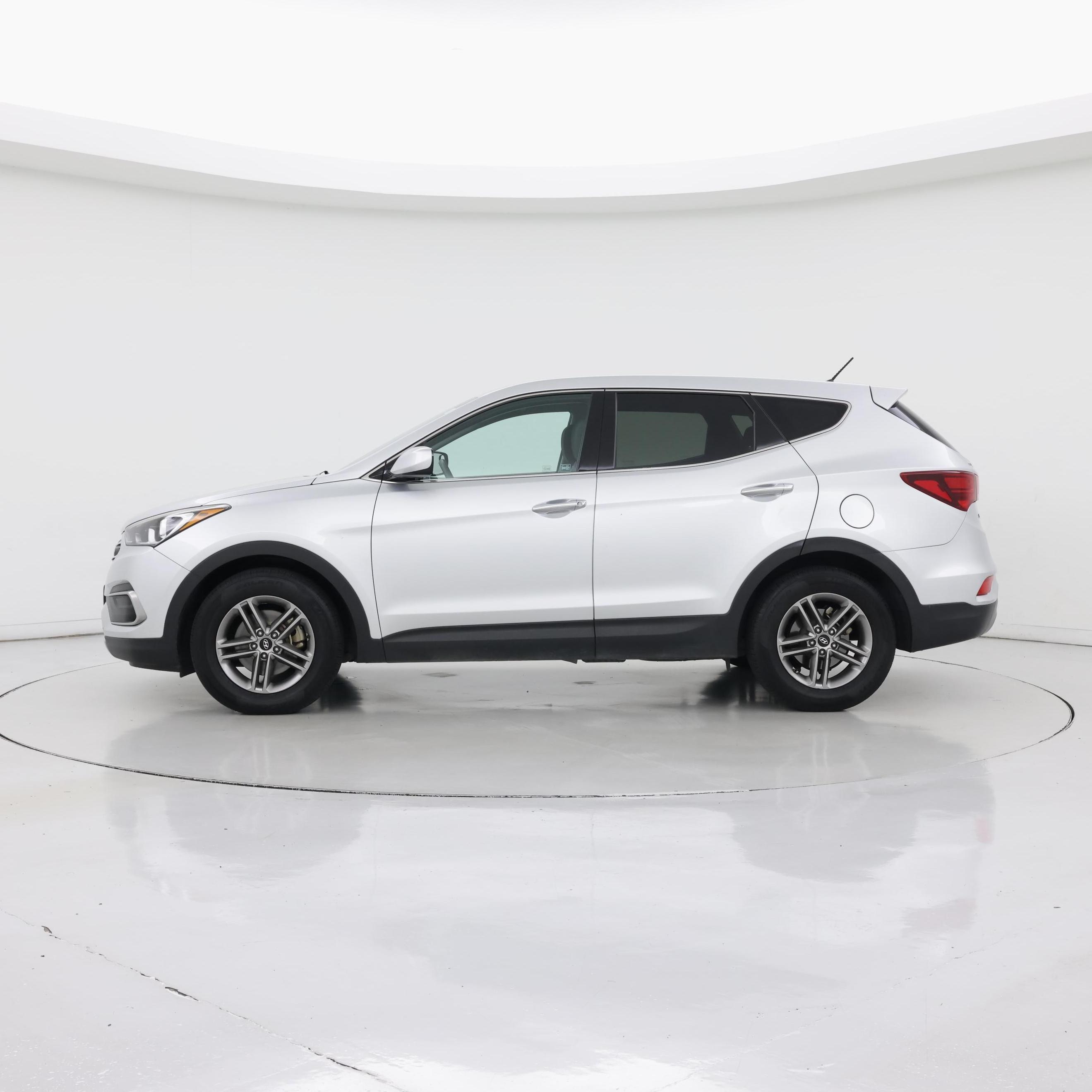 Thumbnail: 2018 Hyundai Santa Fe - 3