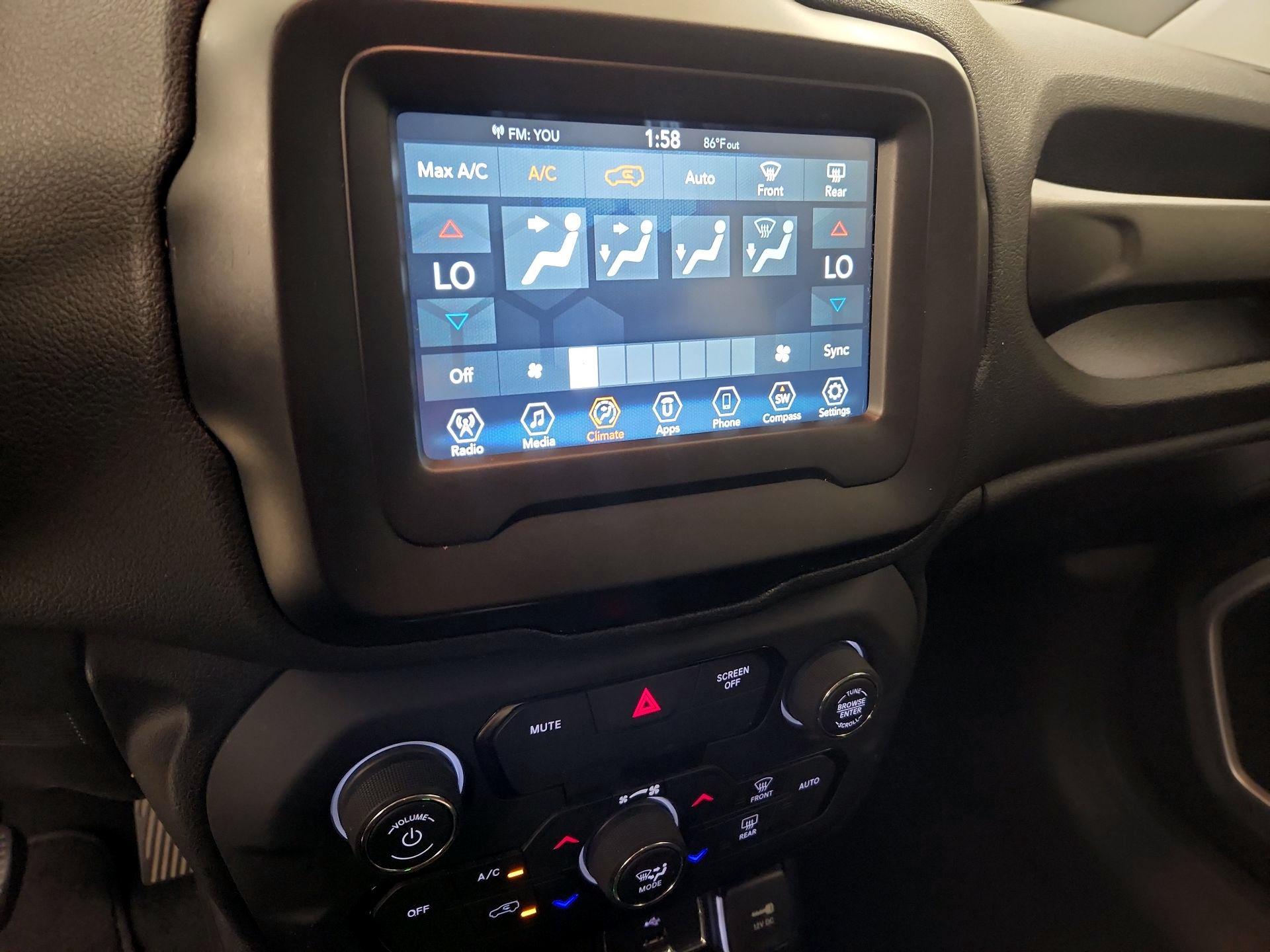 Thumbnail: 2018 Jeep Renegade - 16