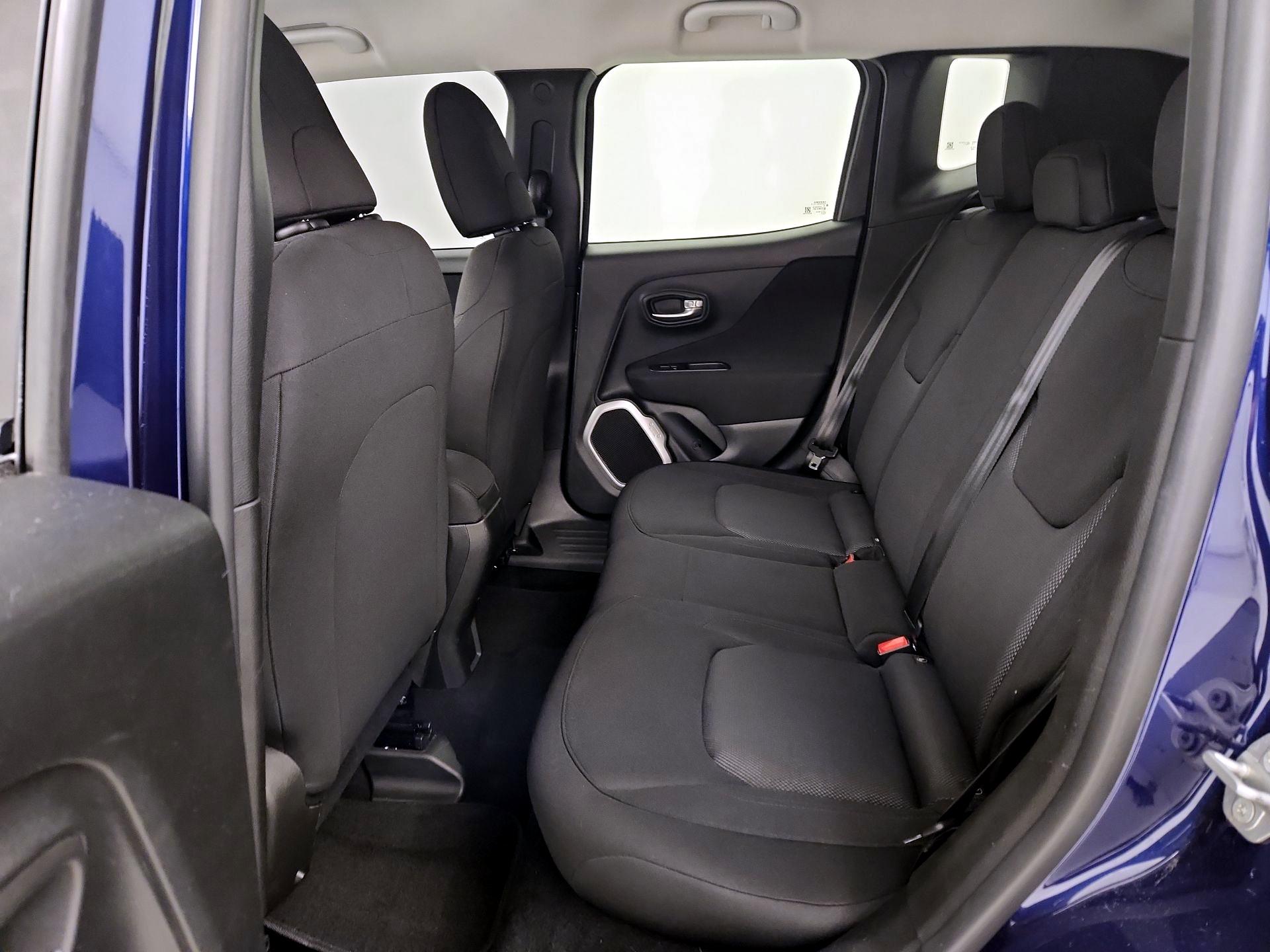 Thumbnail: 2018 Jeep Renegade - 19