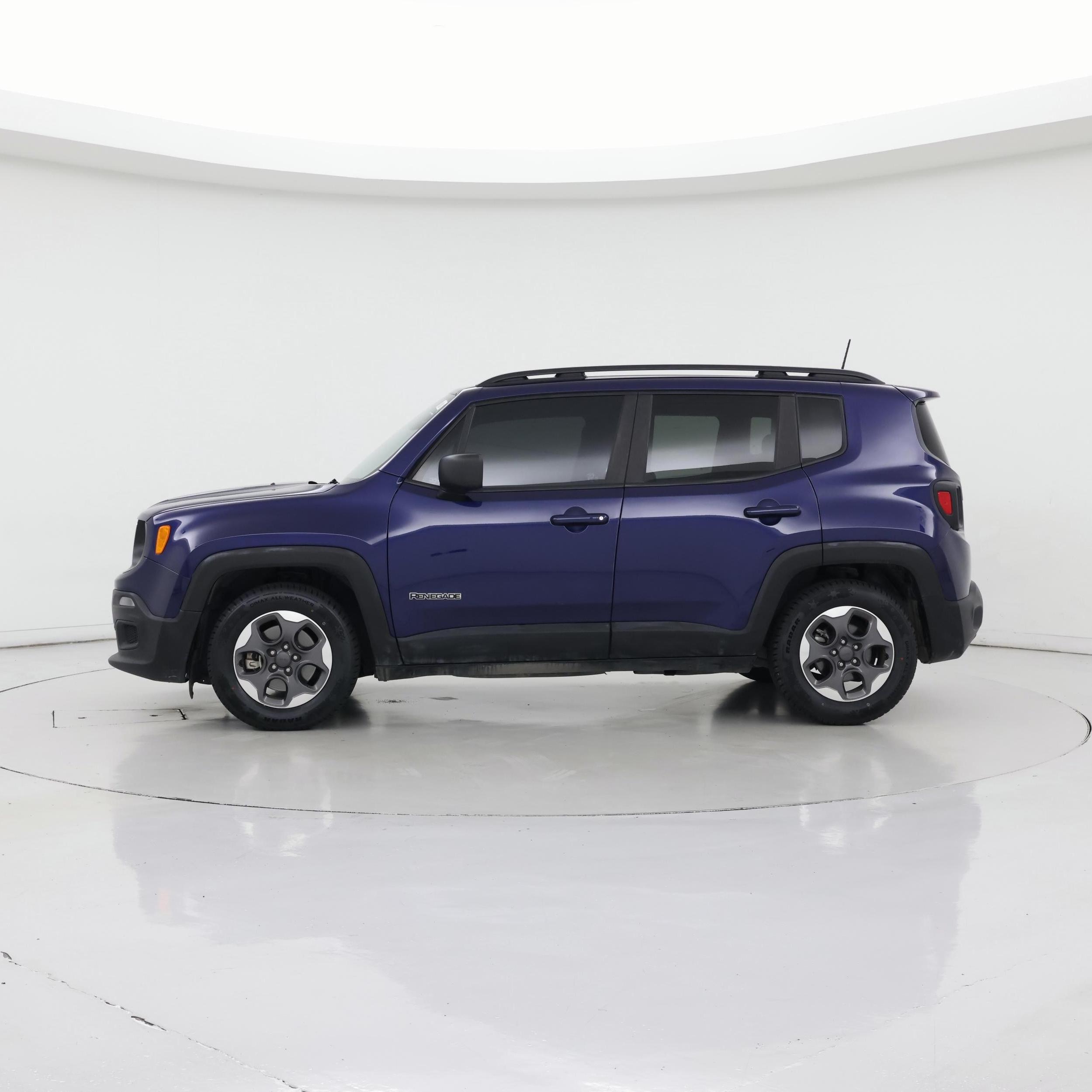 Thumbnail: 2018 Jeep Renegade - 3