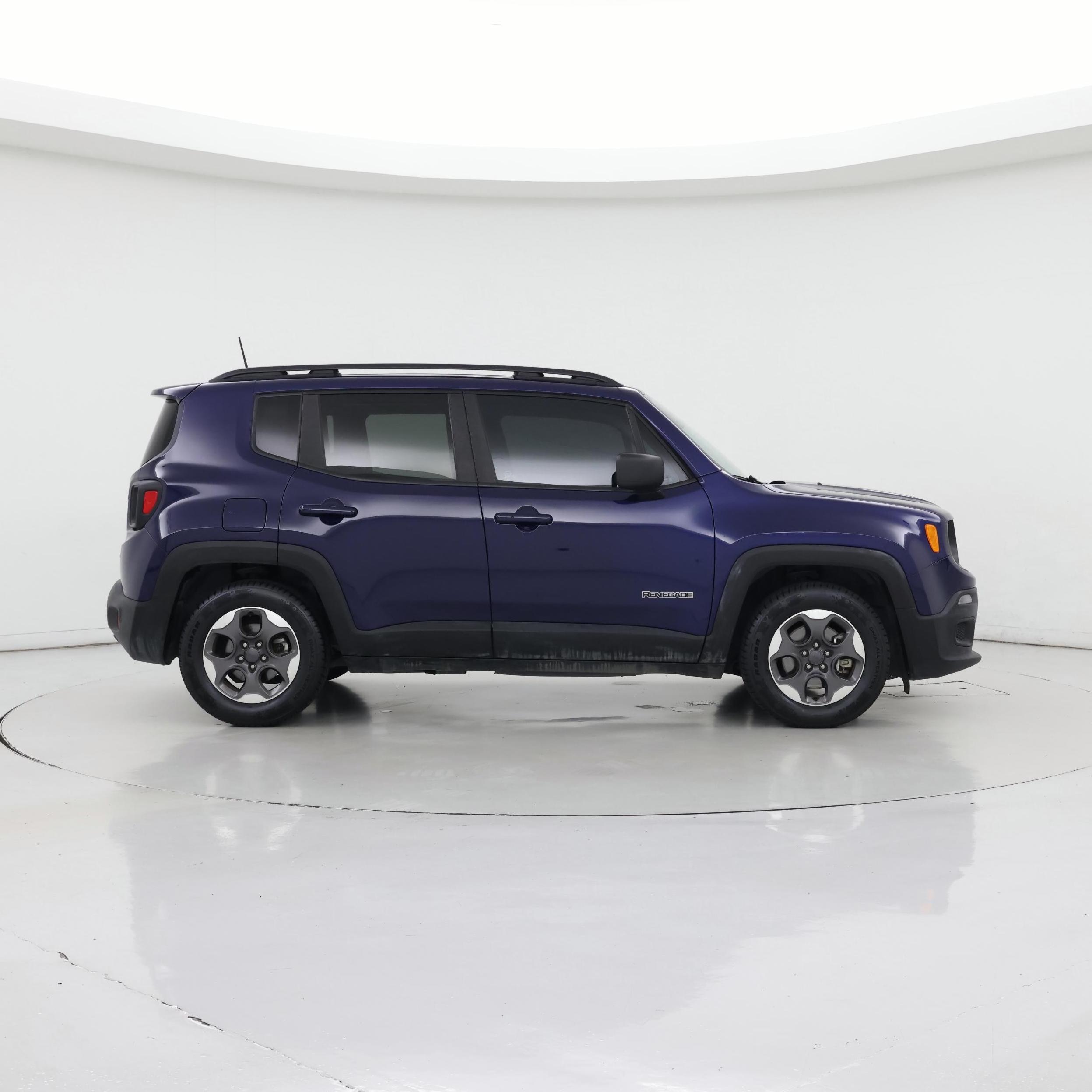 Thumbnail: 2018 Jeep Renegade - 7