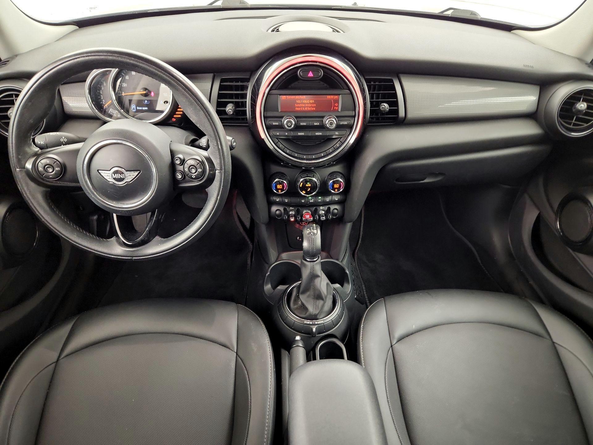 Thumbnail: 2015 MINI Cooper Hardtop - 9