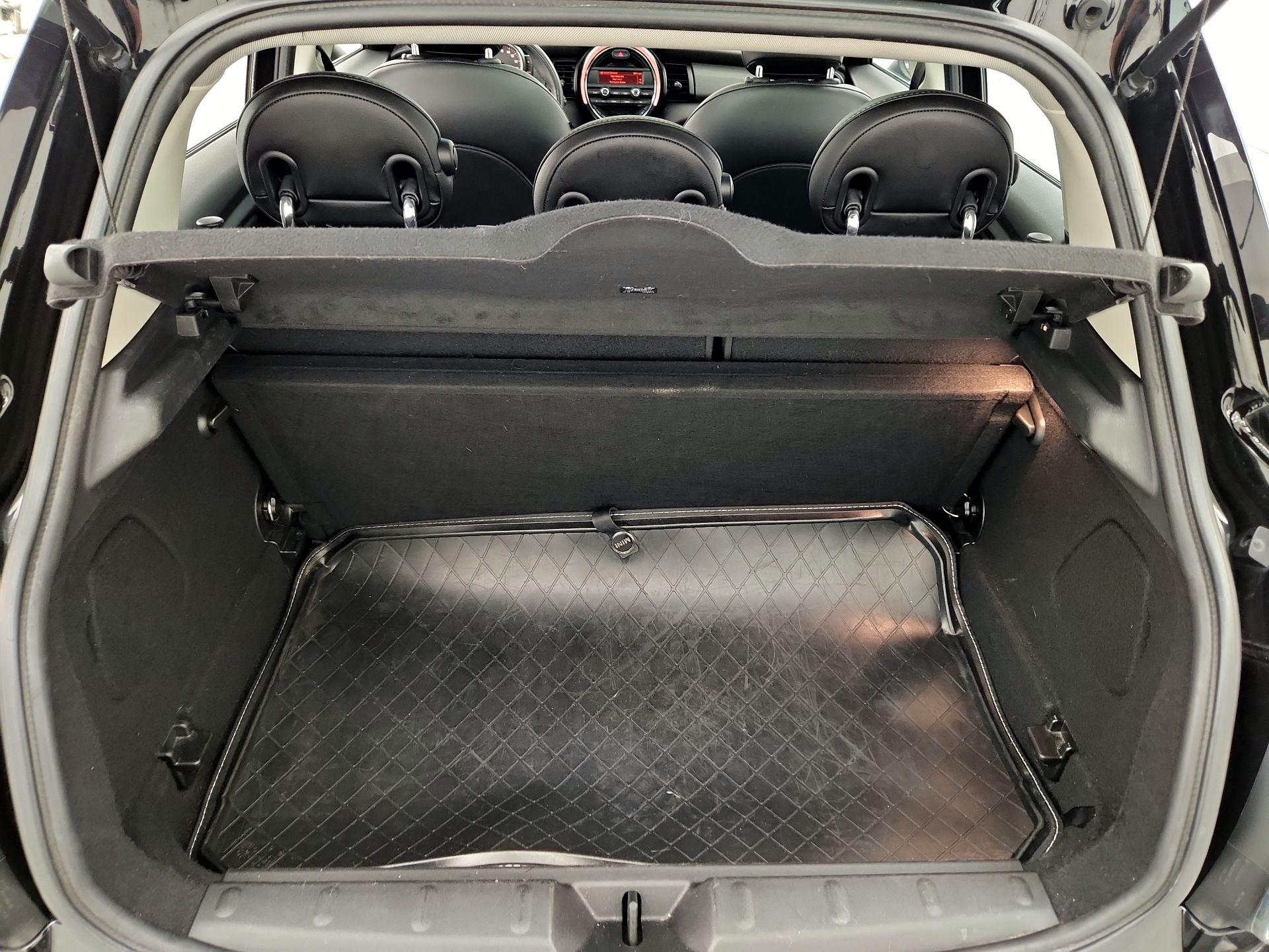 Thumbnail: 2015 MINI Cooper Hardtop - 20