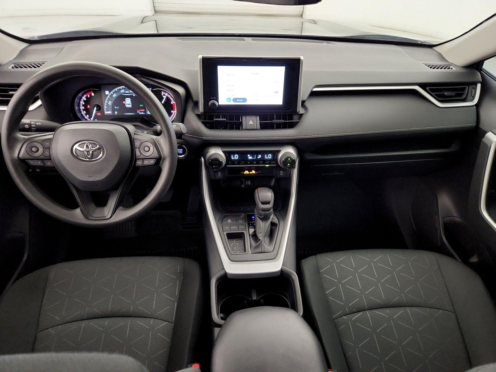 Thumbnail: 2025 Toyota RAV4 - 9