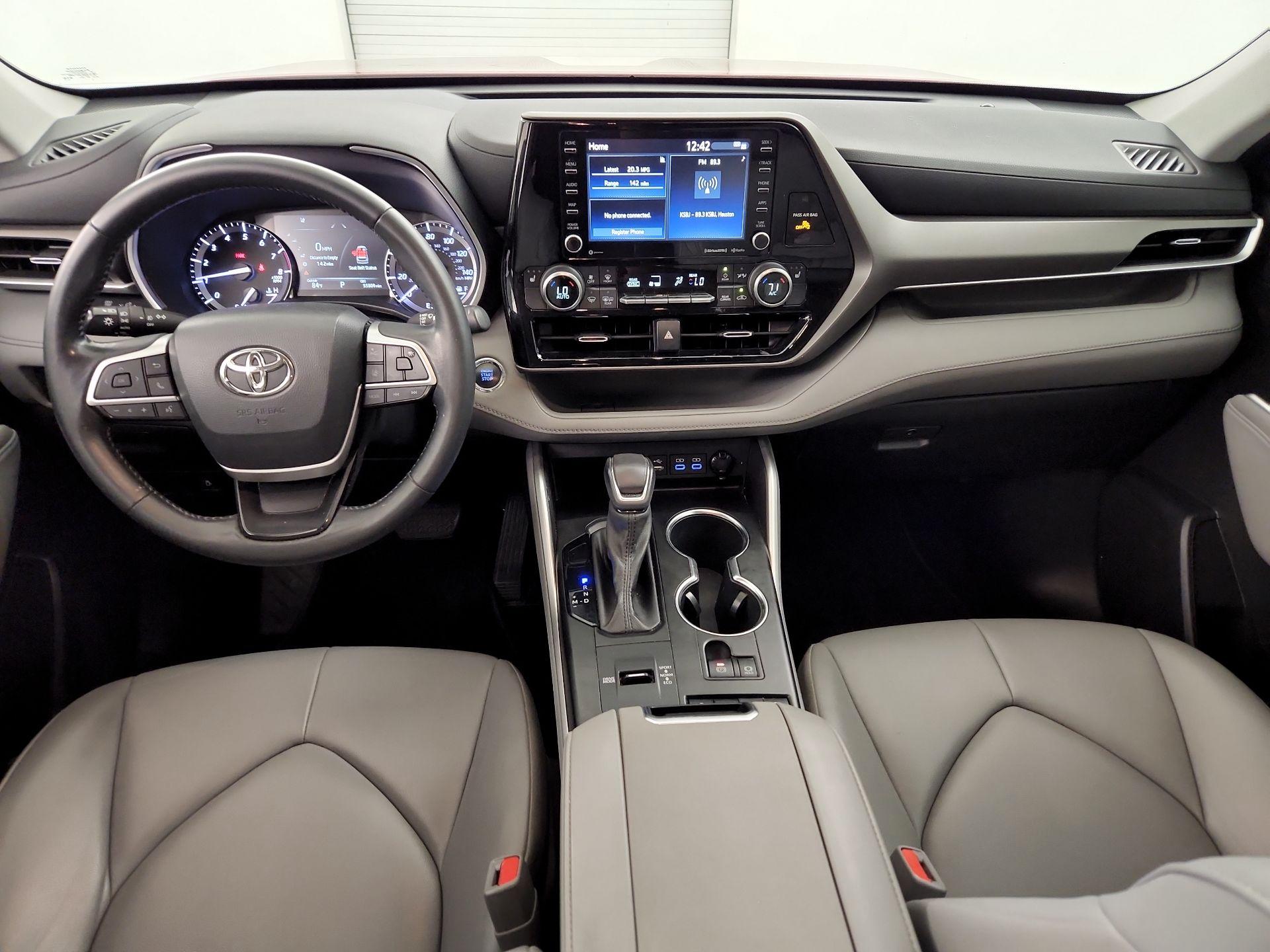 Thumbnail: 2022 Toyota Highlander - 9