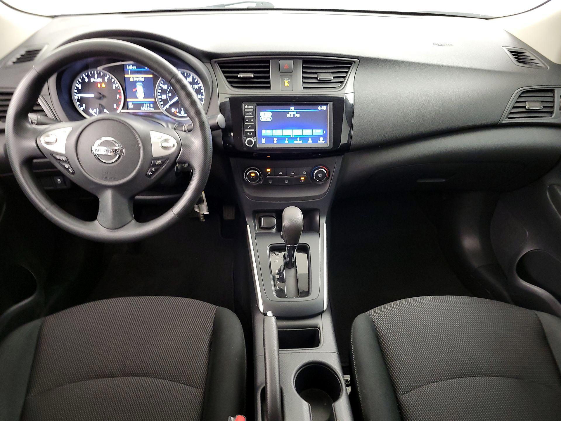 Thumbnail: 2019 Nissan Sentra - 9