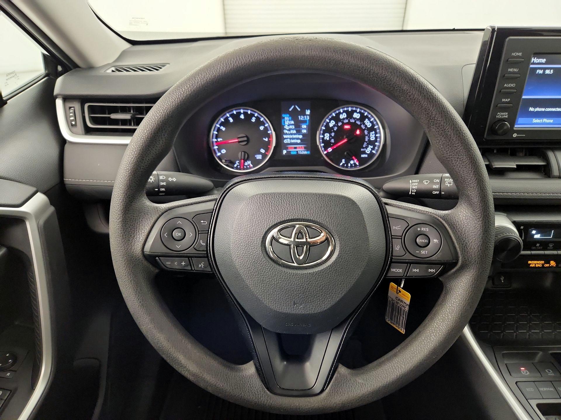 Thumbnail: 2021 Toyota RAV4 - 10