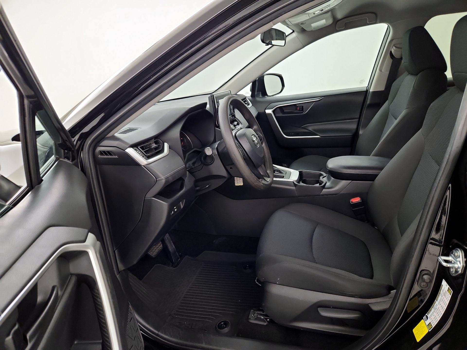 Thumbnail: 2021 Toyota RAV4 - 11
