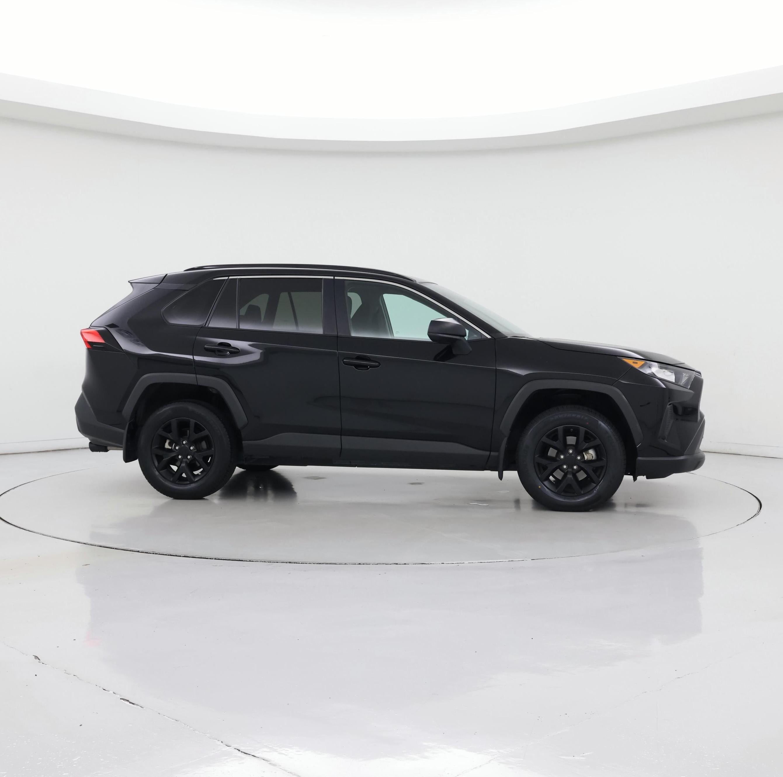 Thumbnail: 2021 Toyota RAV4 - 7
