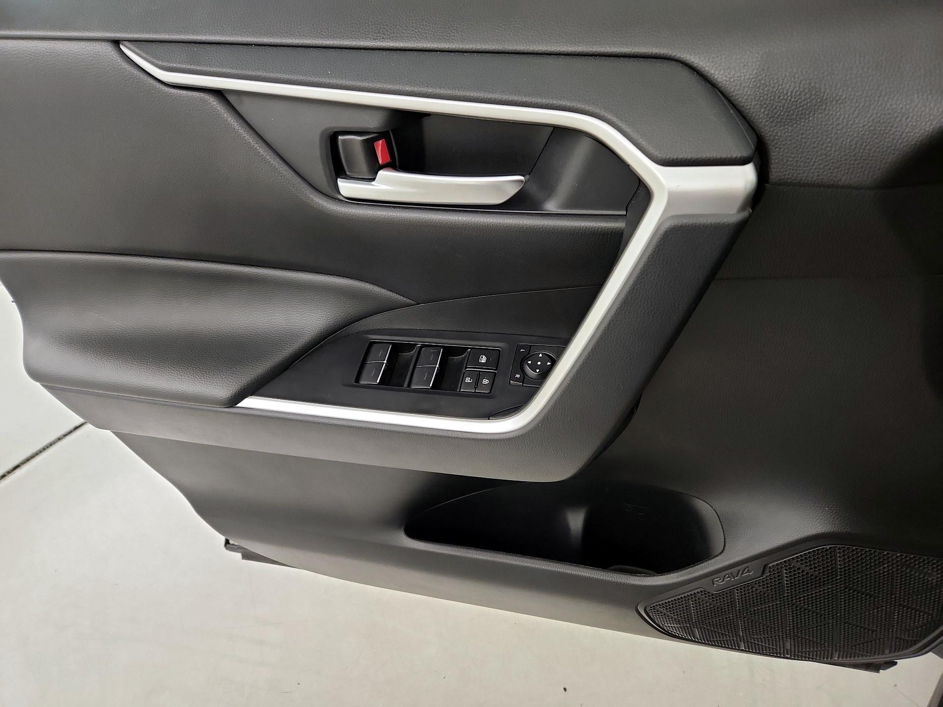Thumbnail: 2024 Toyota RAV4 - 12
