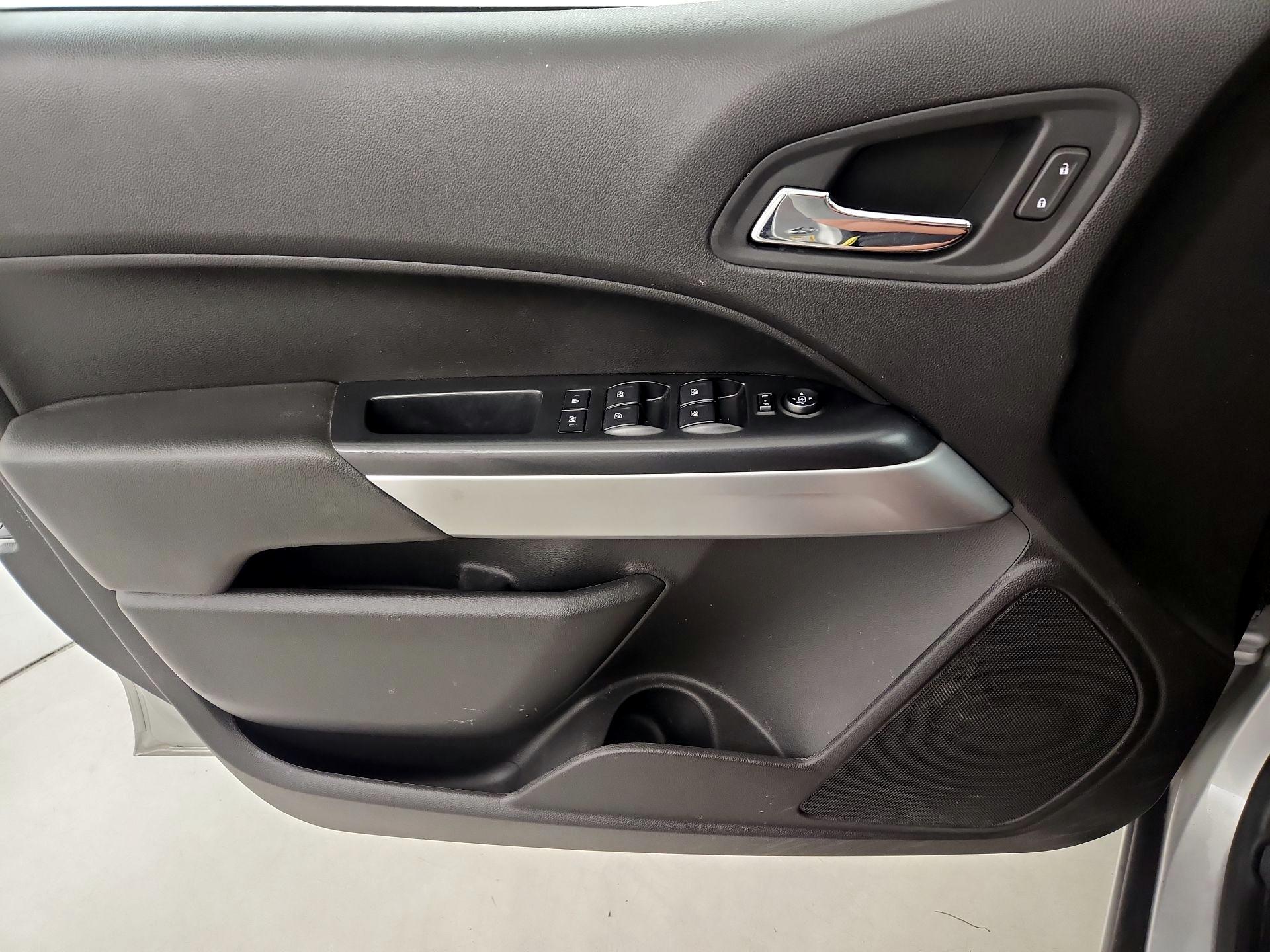Thumbnail: 2017 Chevrolet Colorado - 12