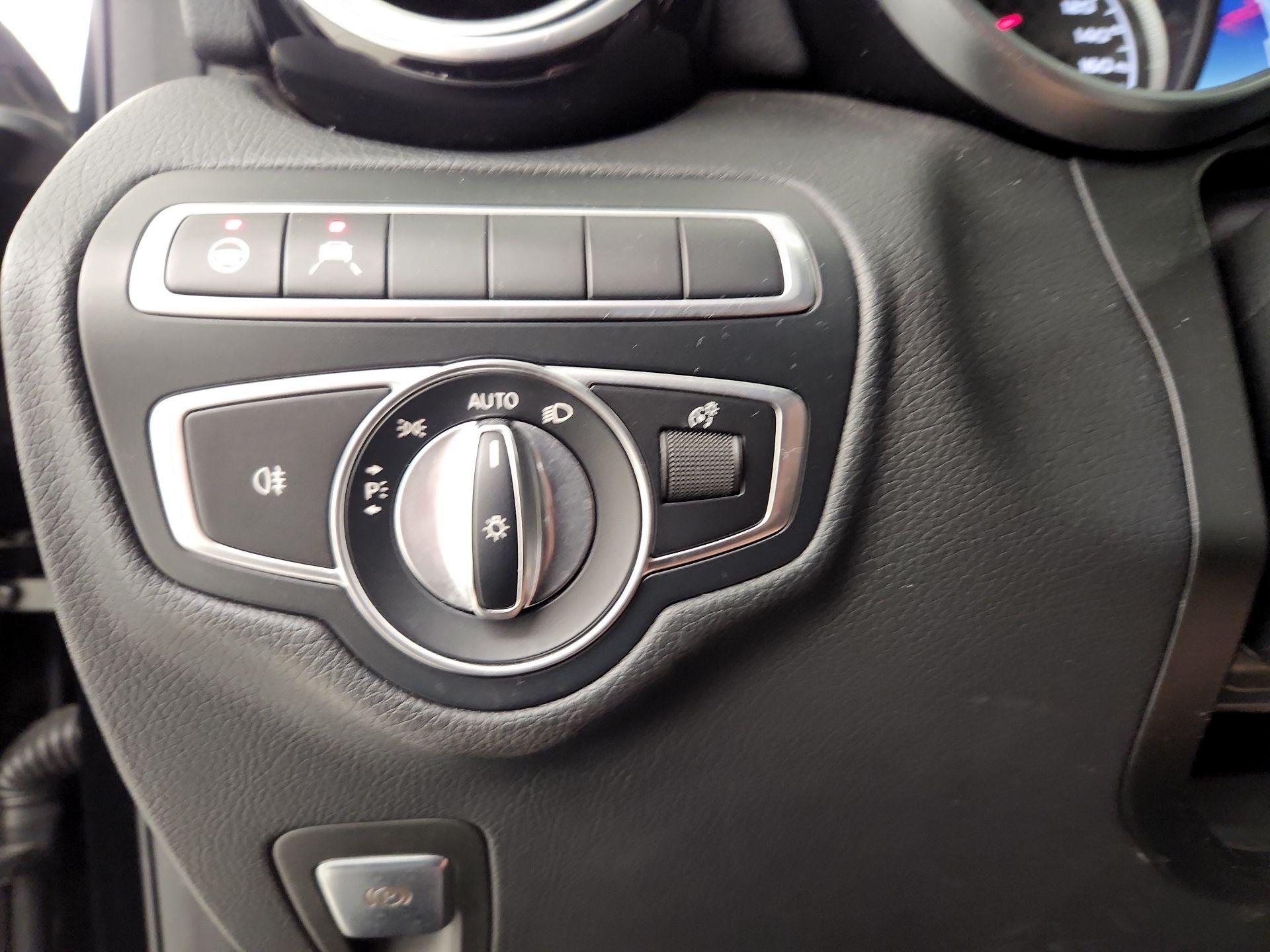 Thumbnail: 2019 Mercedes-Benz GLC - 13