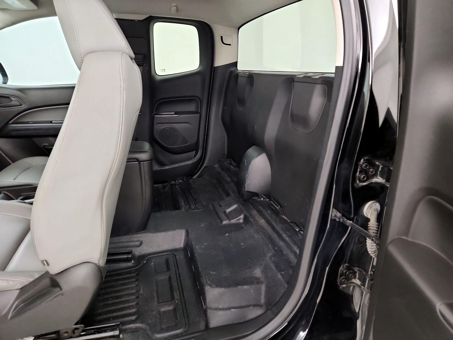 Thumbnail: 2016 GMC Canyon - 19