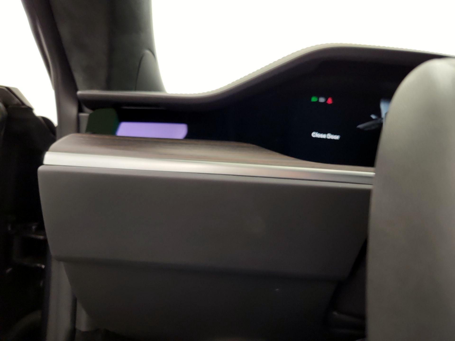 Thumbnail: 2023 Tesla Model S - 13