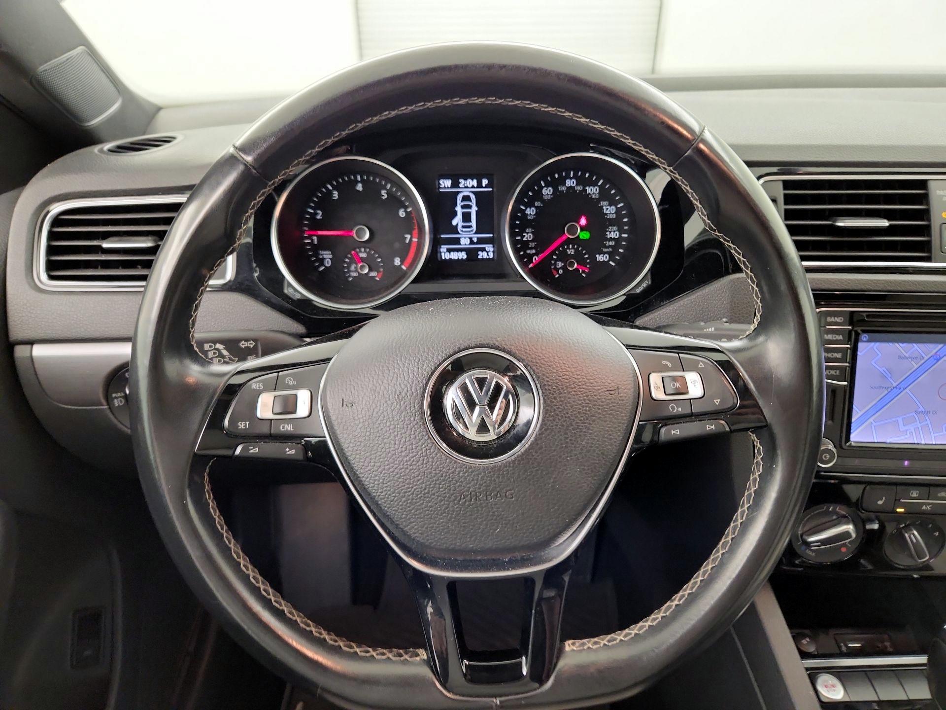 Thumbnail: 2016 Volkswagen Jetta - 10