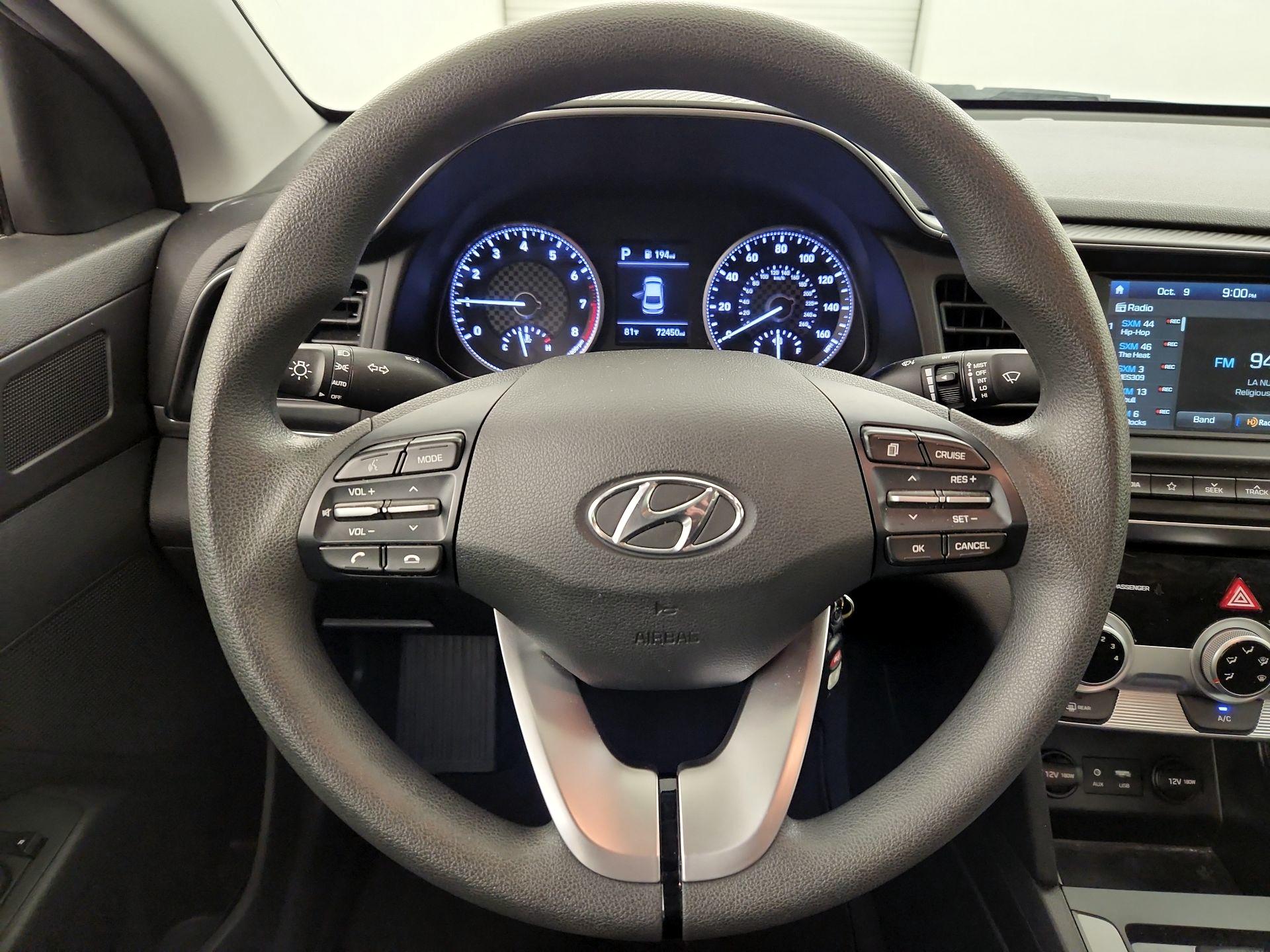 Thumbnail: 2019 Hyundai Elantra - 10