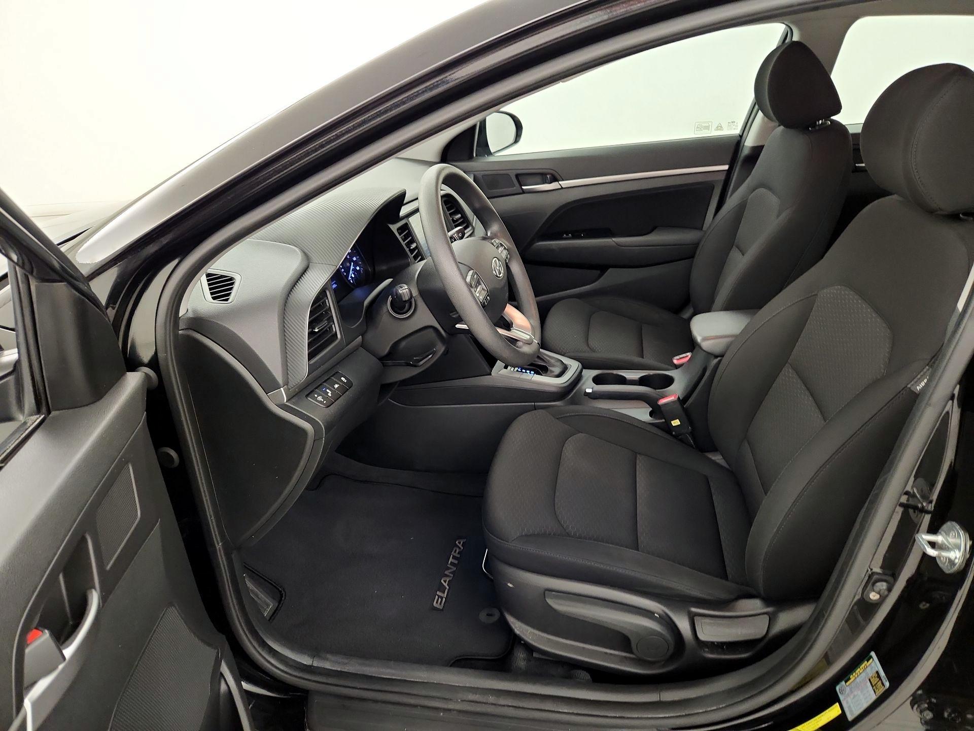 Thumbnail: 2019 Hyundai Elantra - 11