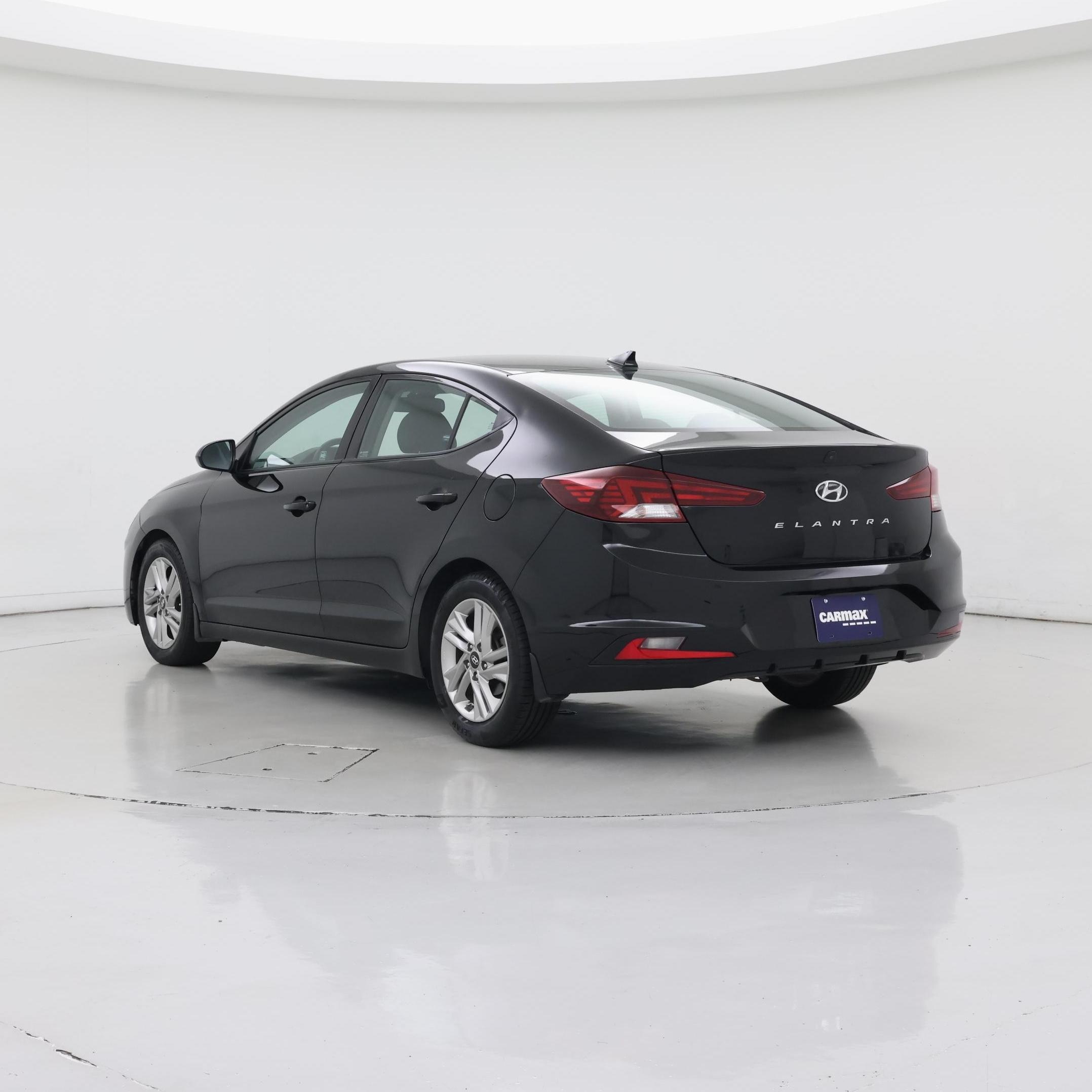 Thumbnail: 2019 Hyundai Elantra - 2