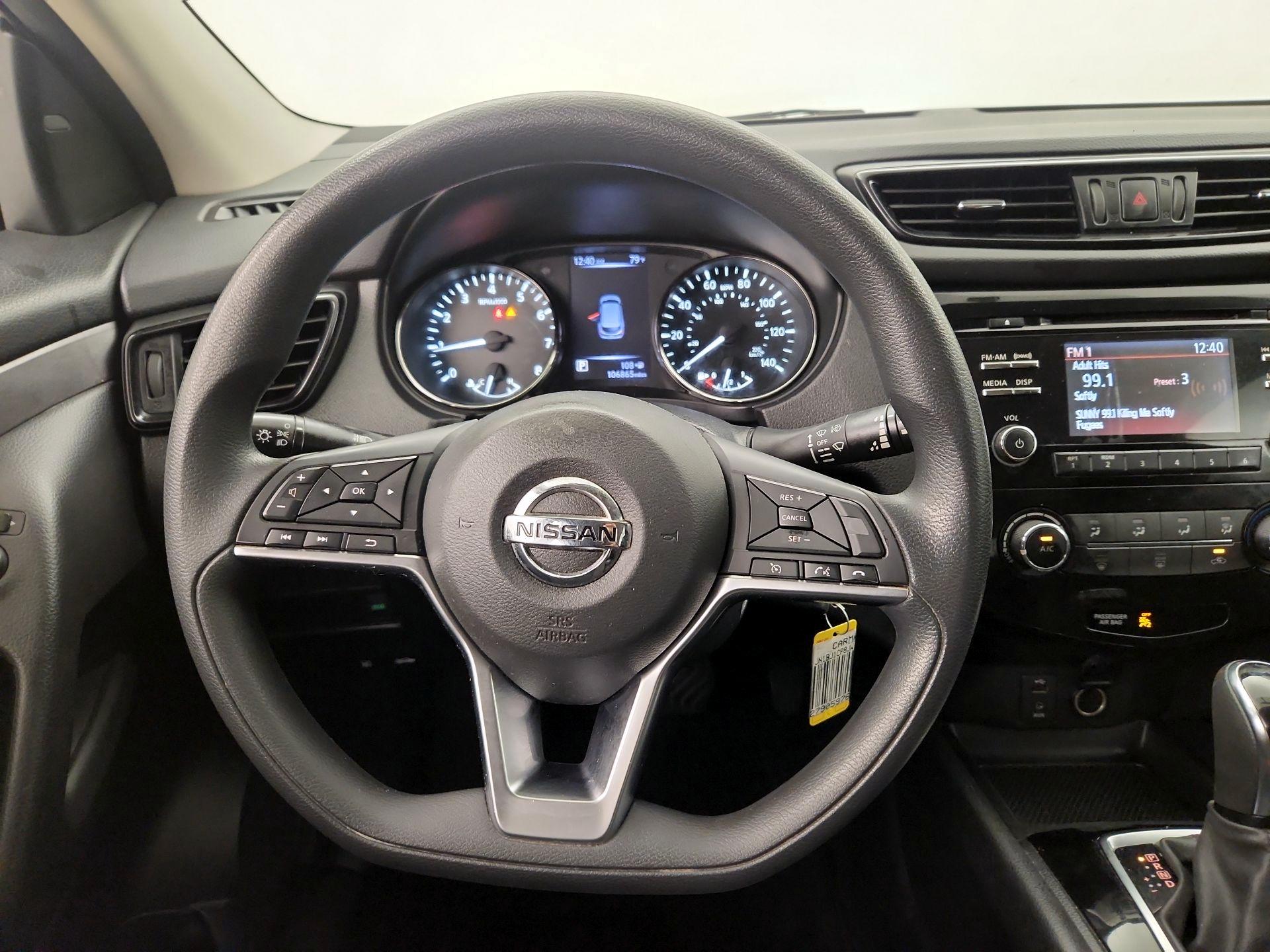 Thumbnail: 2018 Nissan Rogue Sport - 10