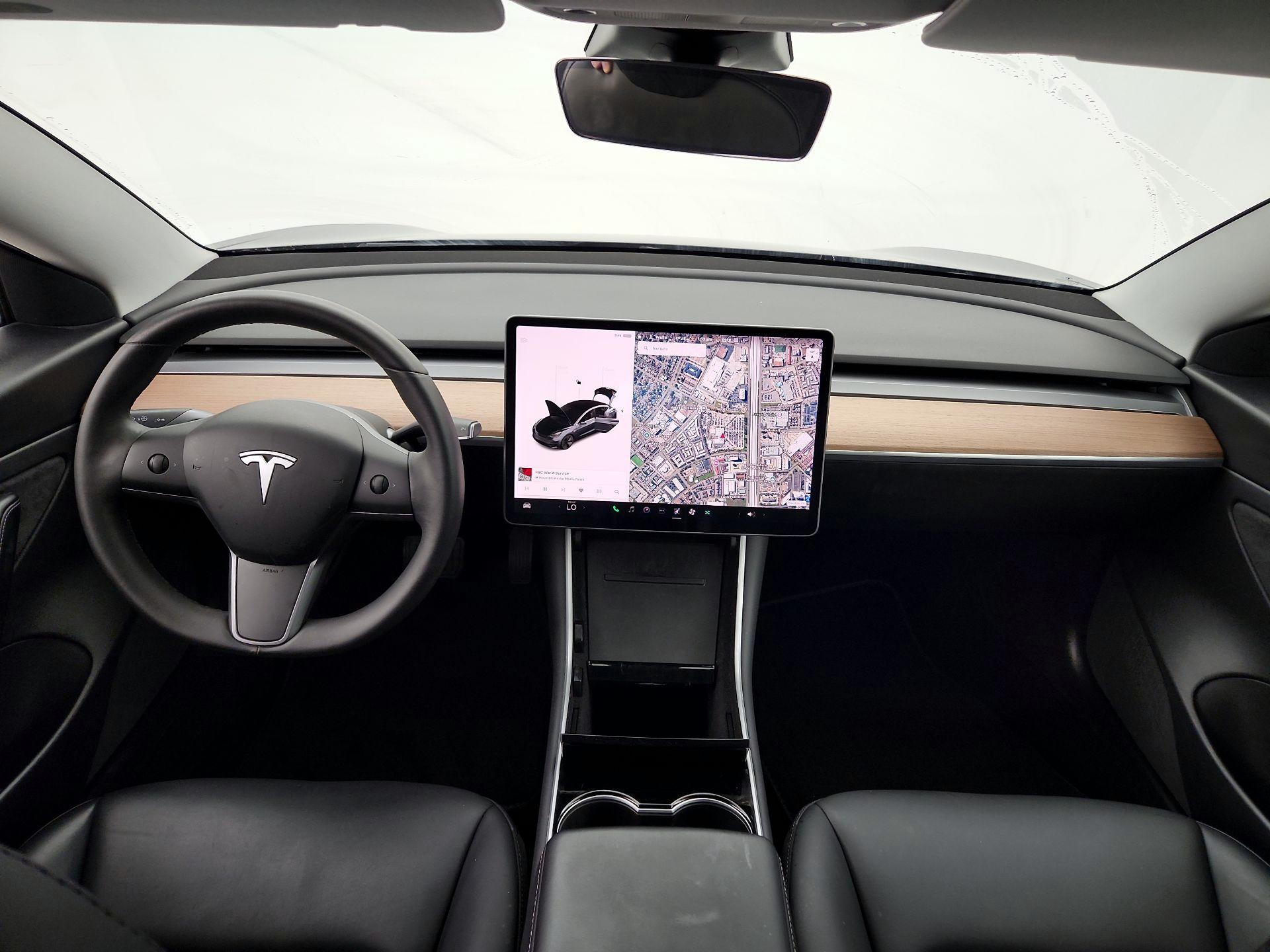 Thumbnail: 2020 Tesla Model 3 - 9