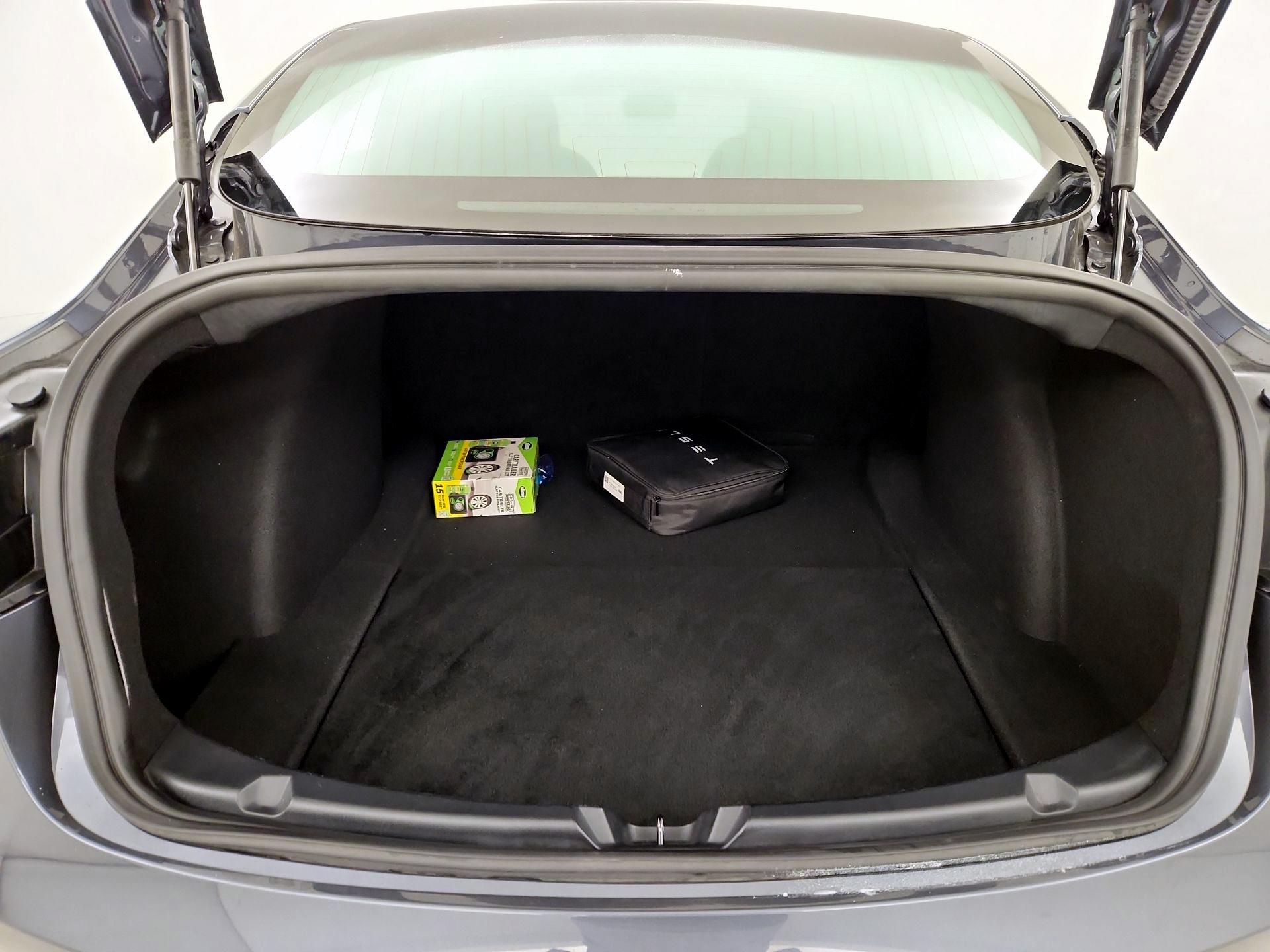 Thumbnail: 2020 Tesla Model 3 - 20