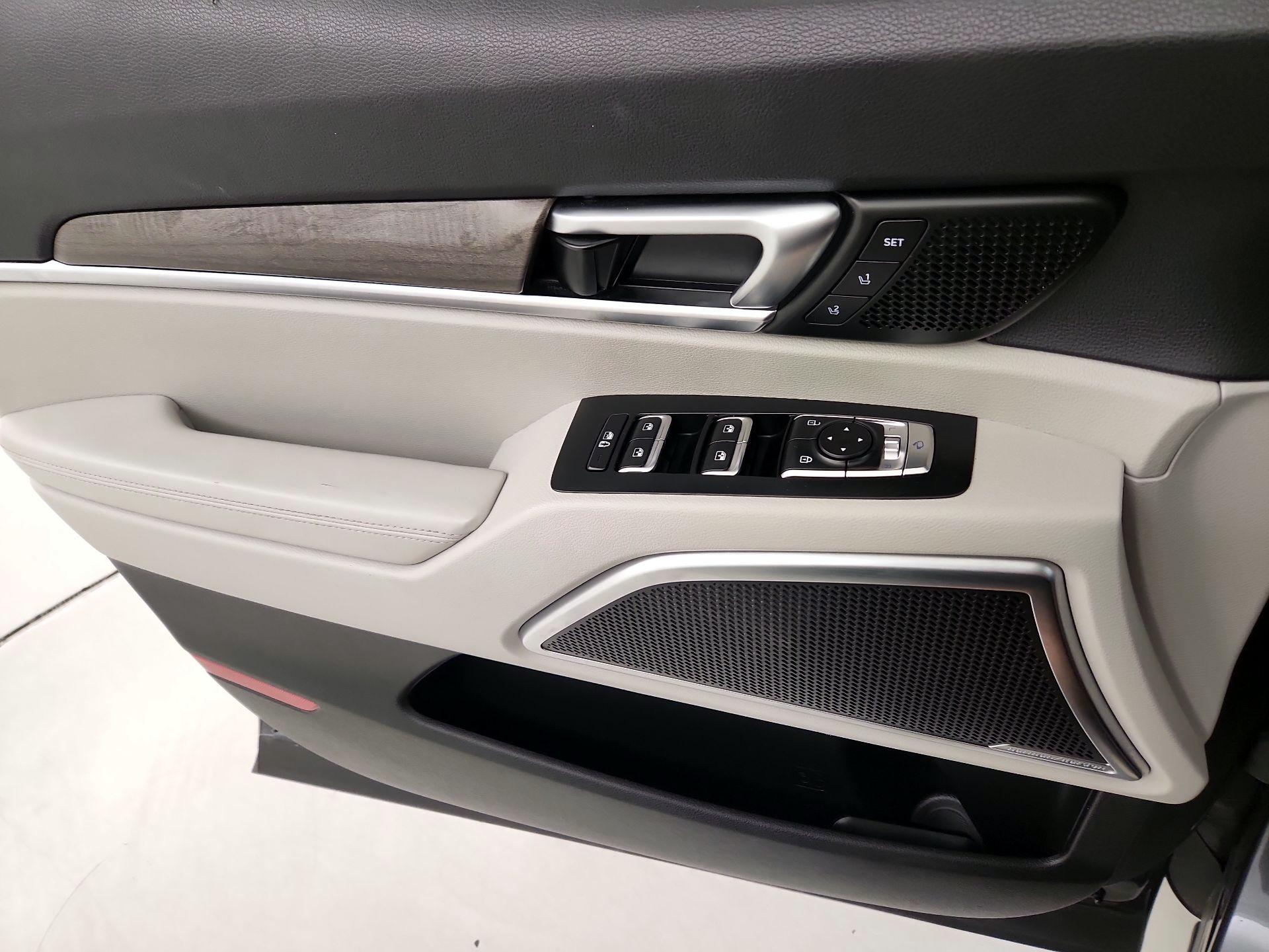 Thumbnail: 2020 Kia Telluride - 12