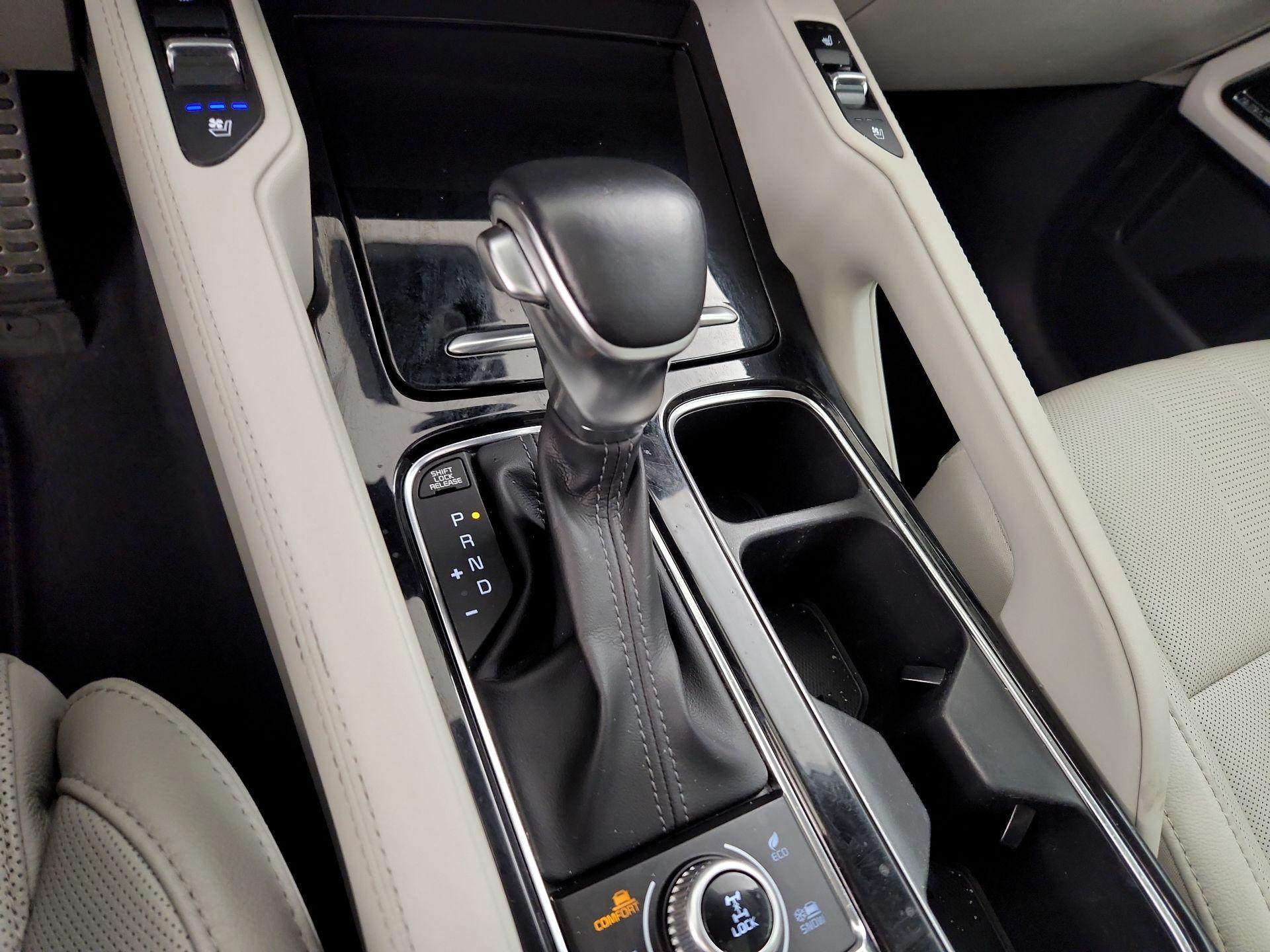 Thumbnail: 2020 Kia Telluride - 18