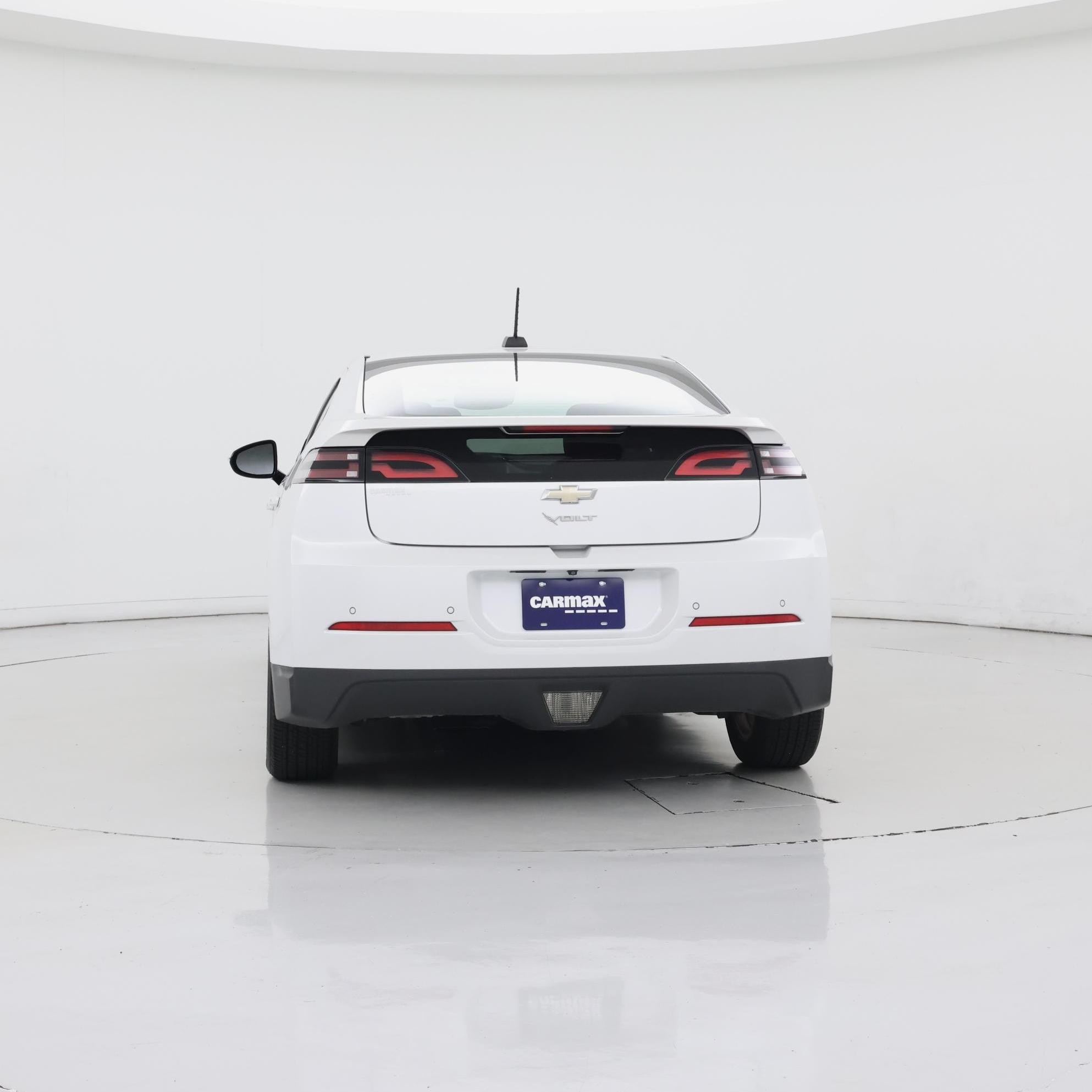 Thumbnail: 2015 Chevrolet Volt - 6
