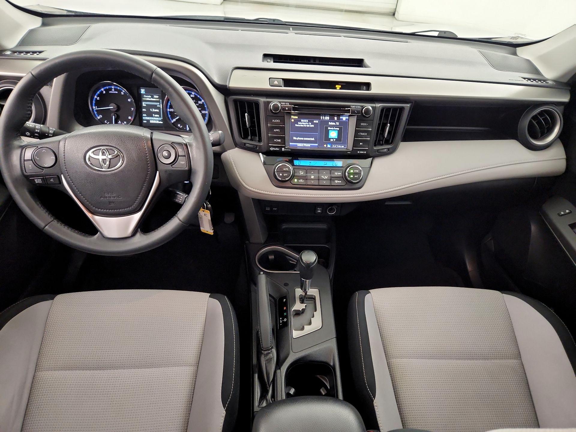 Thumbnail: 2016 Toyota RAV4 - 9
