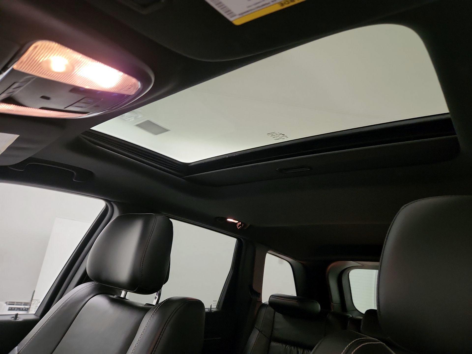Thumbnail: 2015 Jeep Grand Cherokee - 19