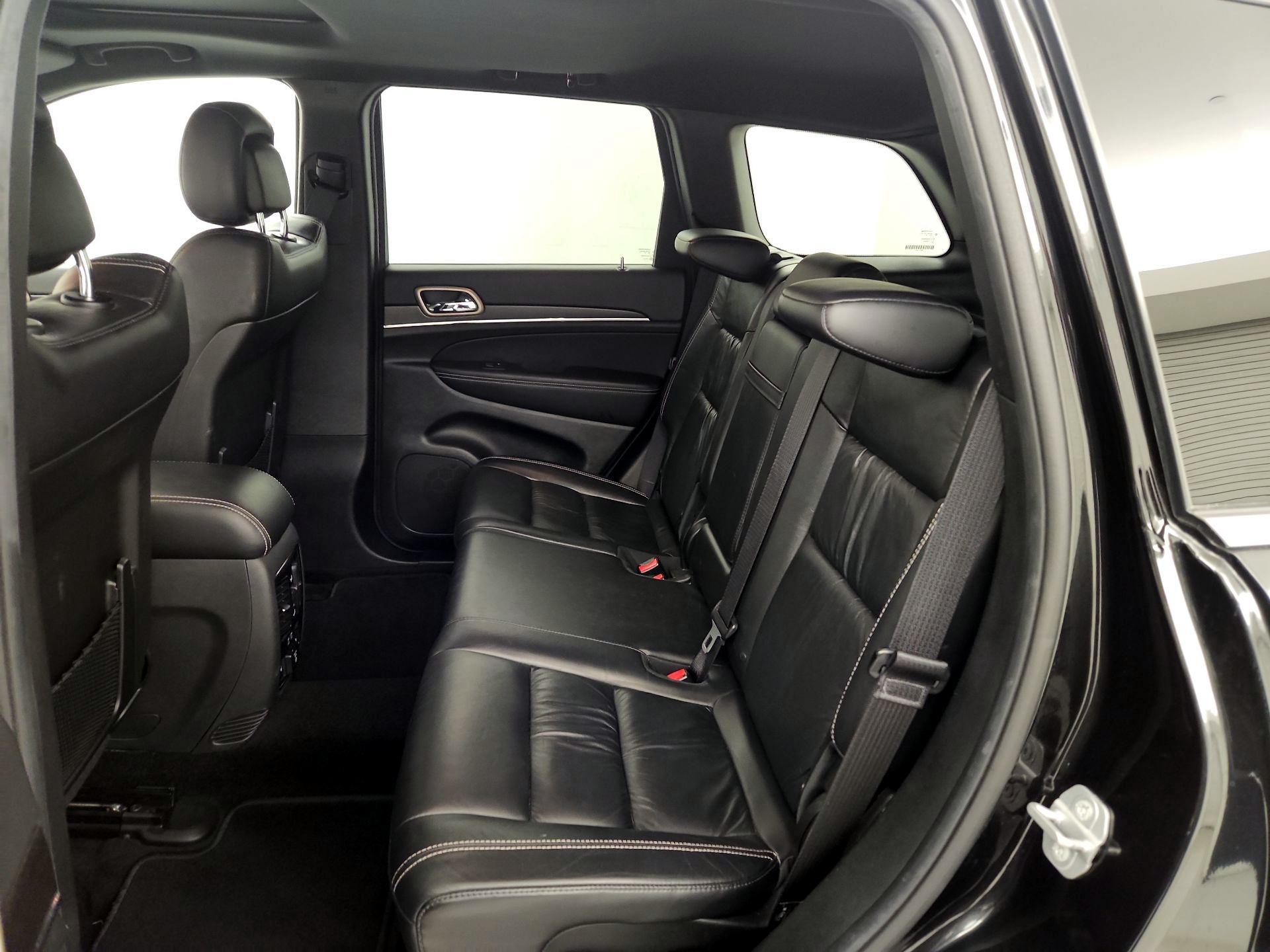 Thumbnail: 2015 Jeep Grand Cherokee - 20