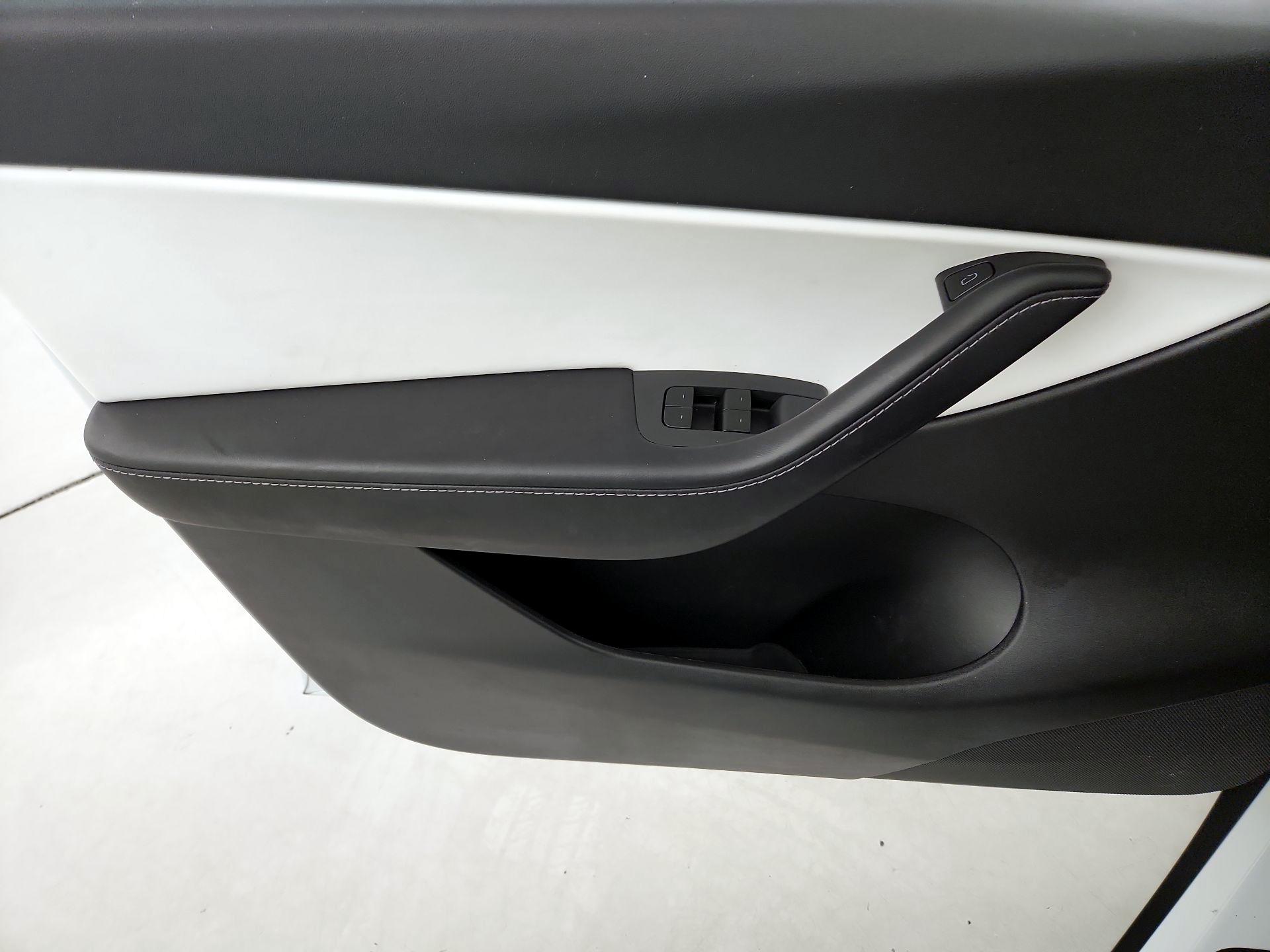 Thumbnail: 2021 Tesla Model Y - 12