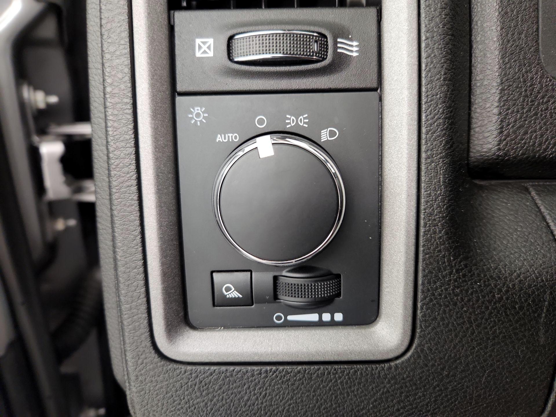 Thumbnail: 2021 RAM 1500 Classic - 13