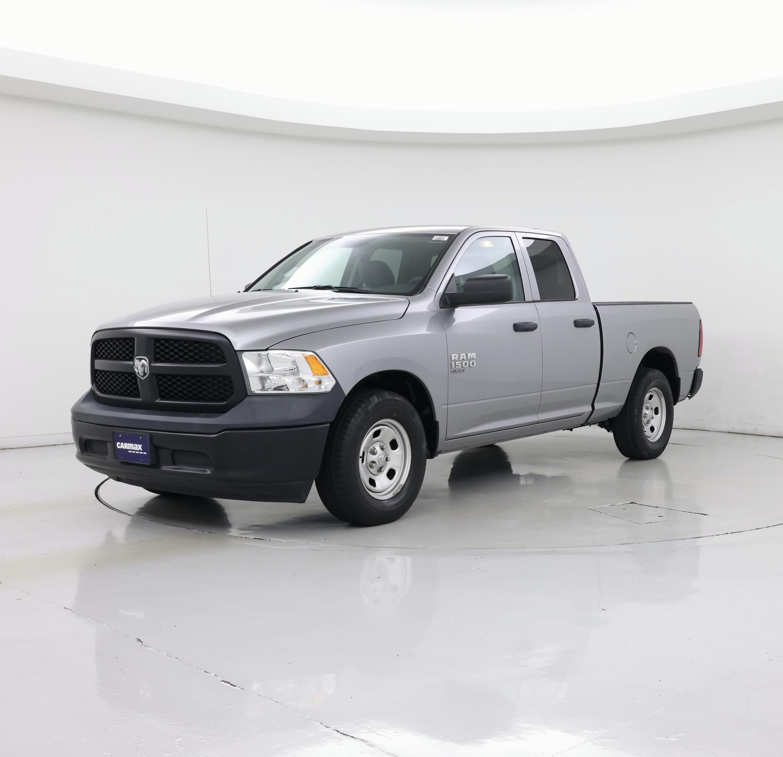 Thumbnail: 2021 RAM 1500 Classic - 4