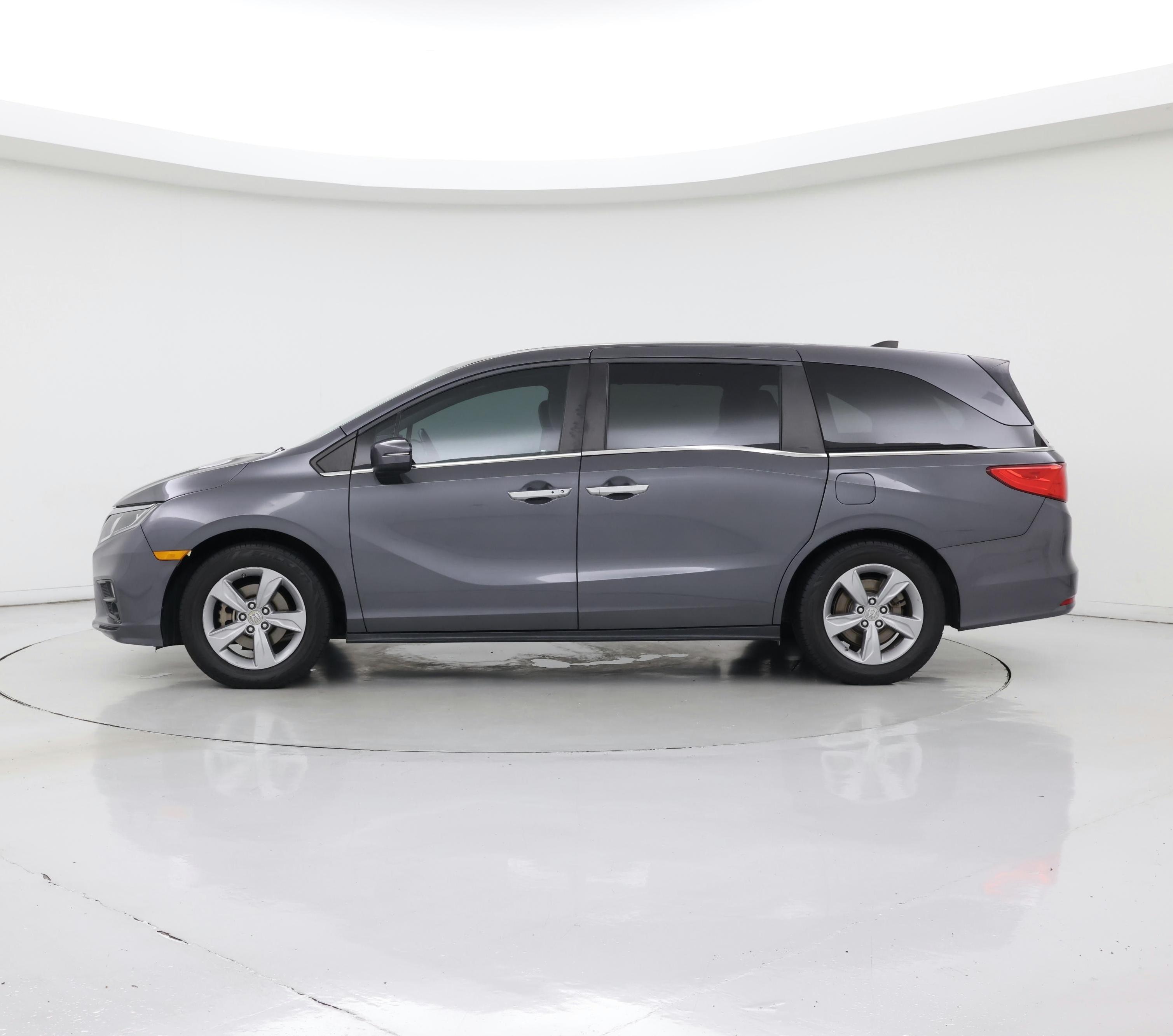 Thumbnail: 2018 Honda Odyssey - 3