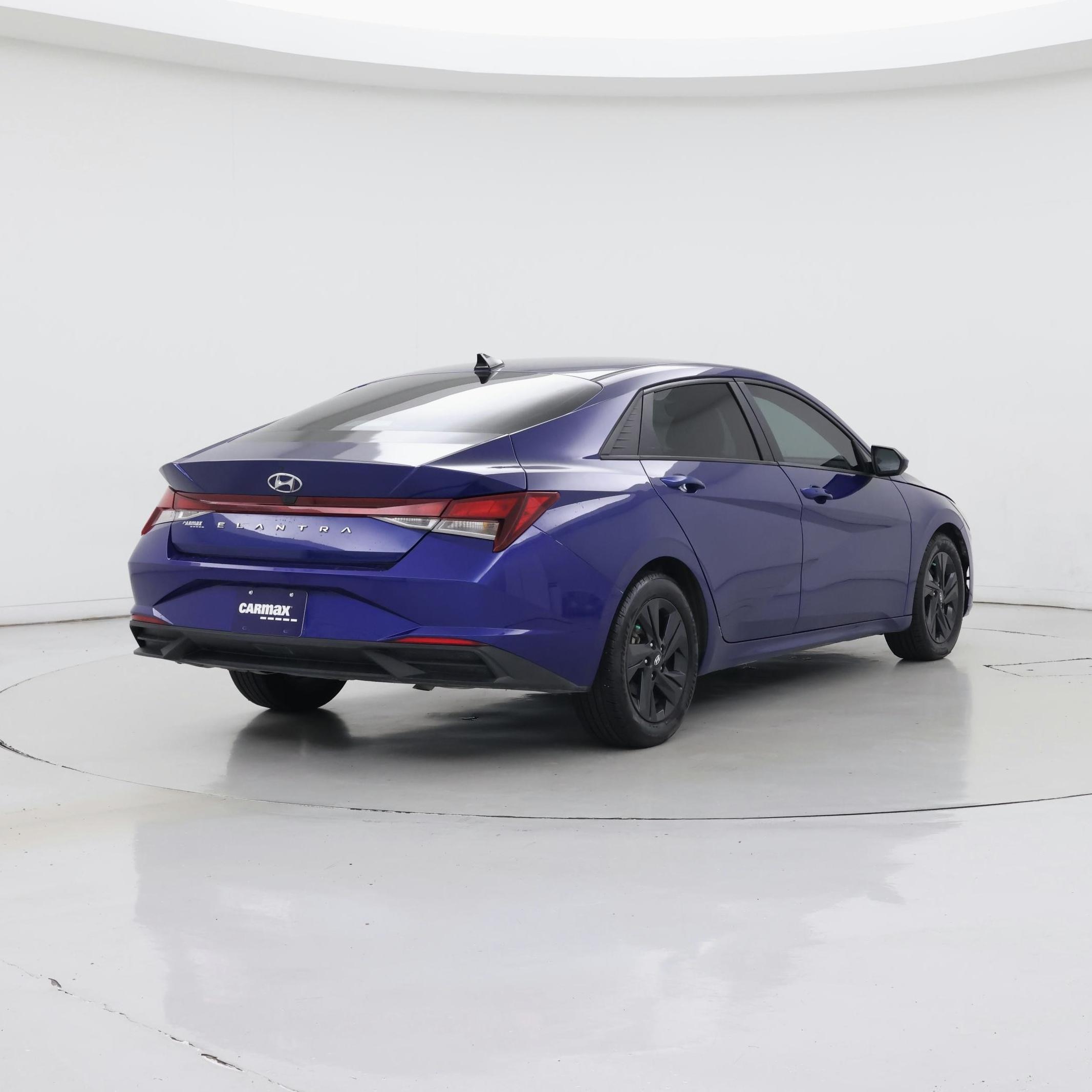 Thumbnail: 2023 Hyundai Elantra - 8