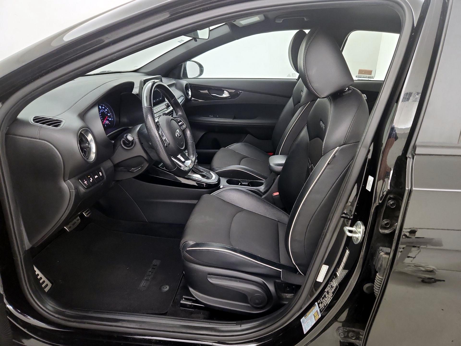 Thumbnail: 2021 Kia Forte - 11