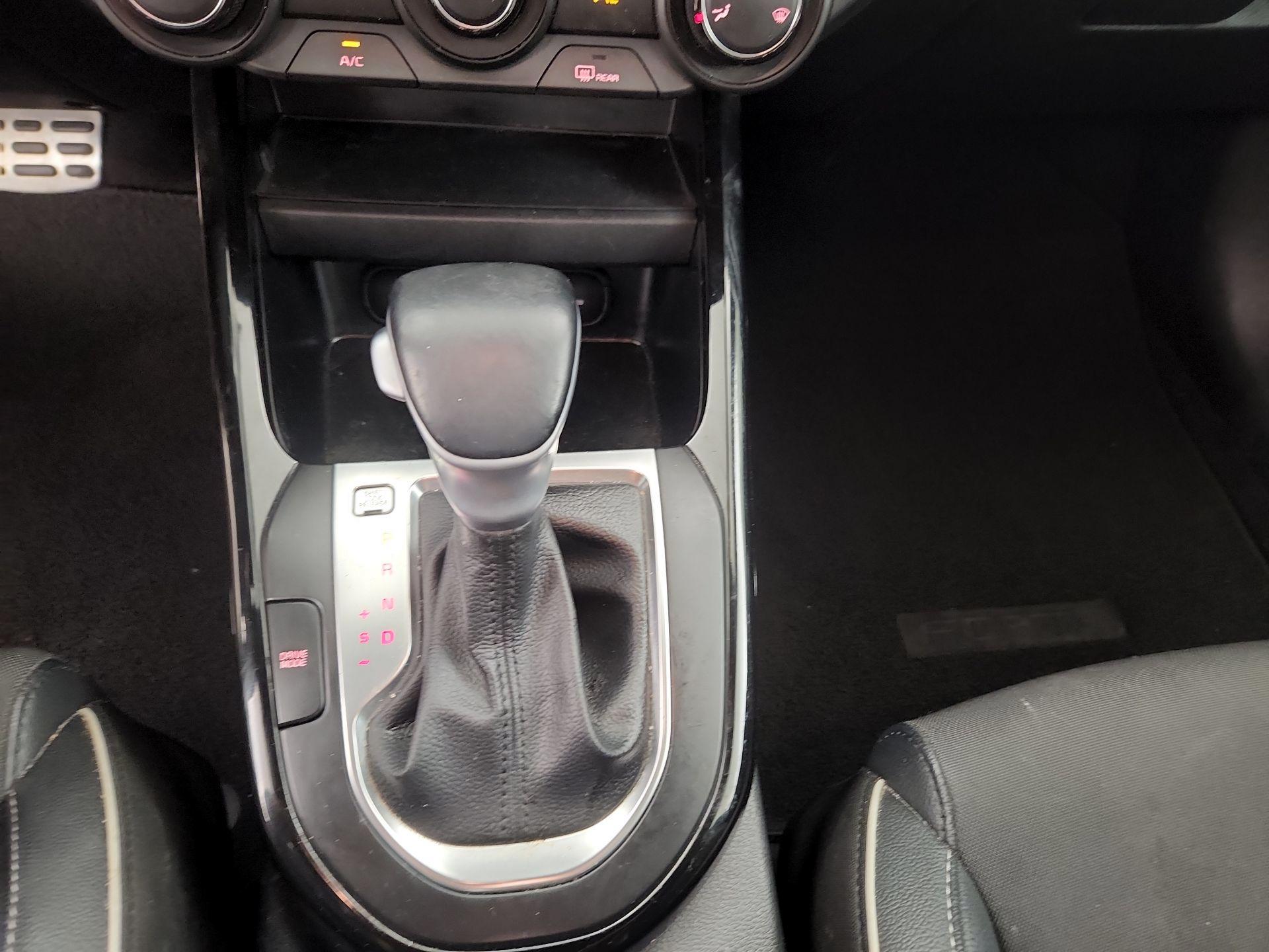 Thumbnail: 2021 Kia Forte - 17