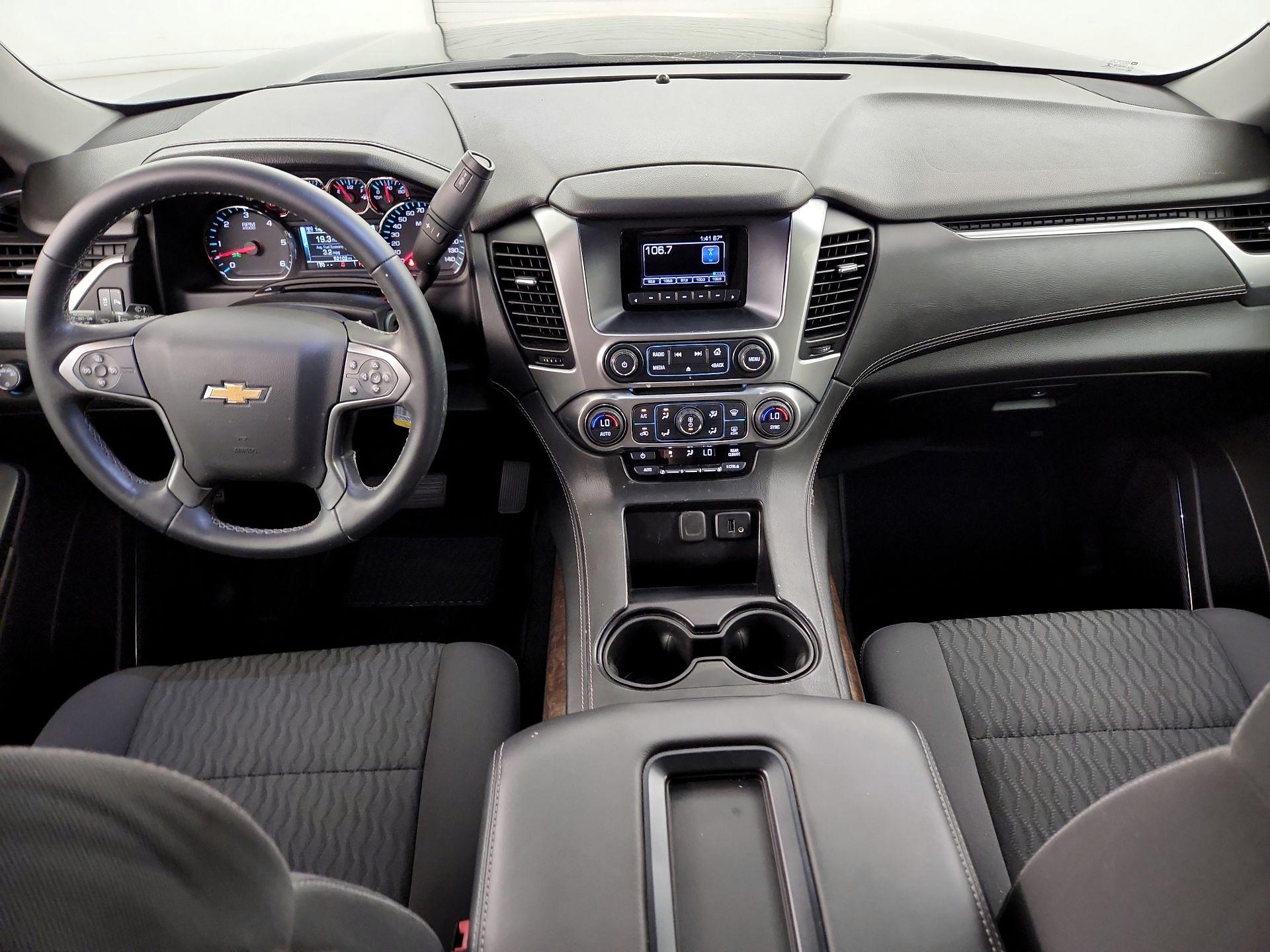 Thumbnail: 2017 Chevrolet Suburban - 9
