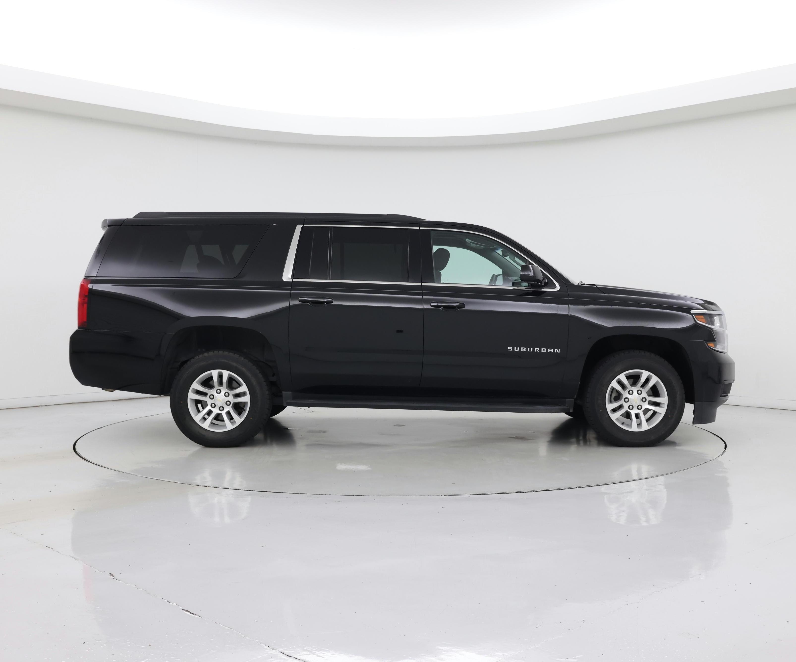 Thumbnail: 2017 Chevrolet Suburban - 7