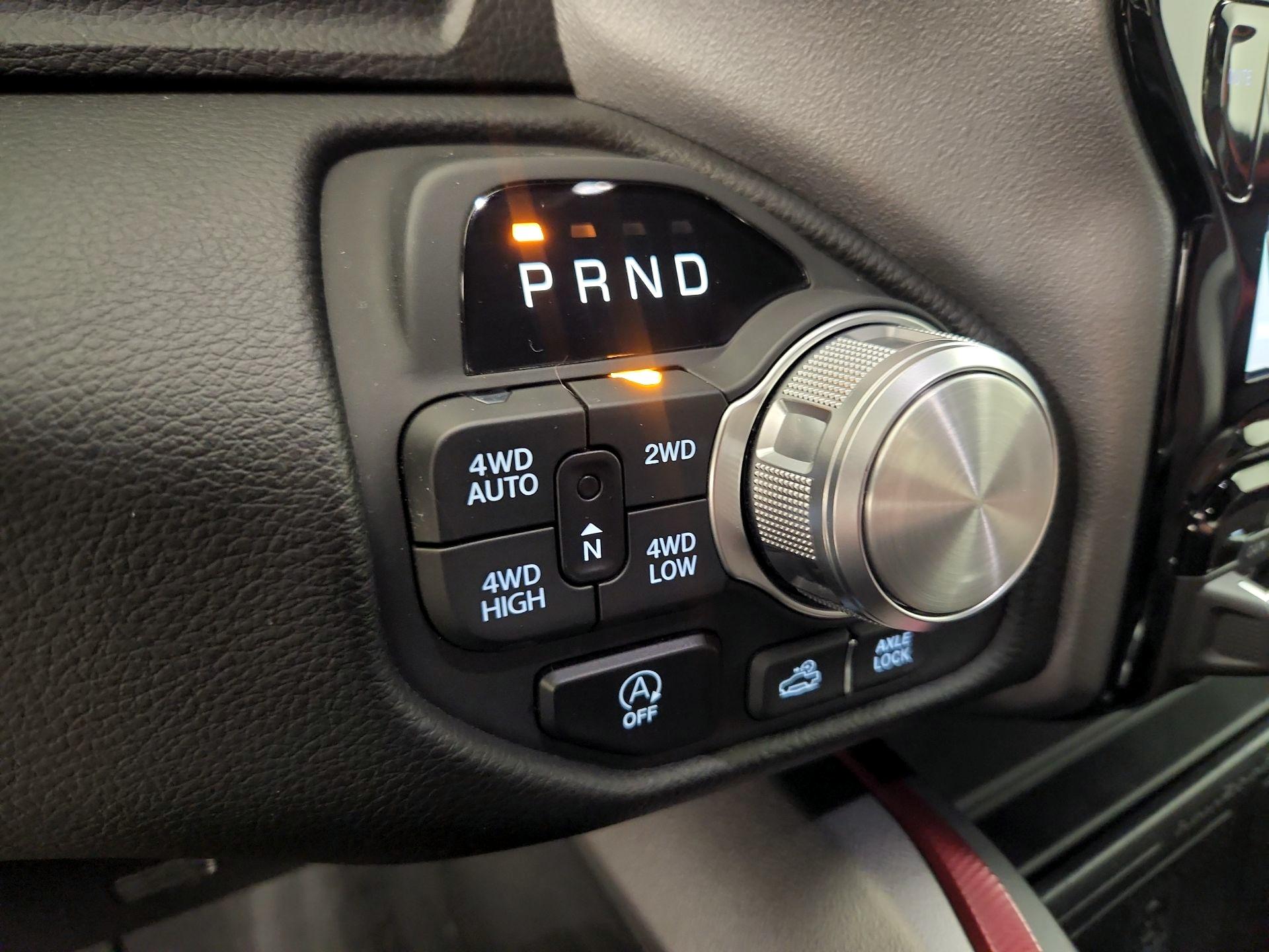 Thumbnail: 2025 RAM 1500 - 18