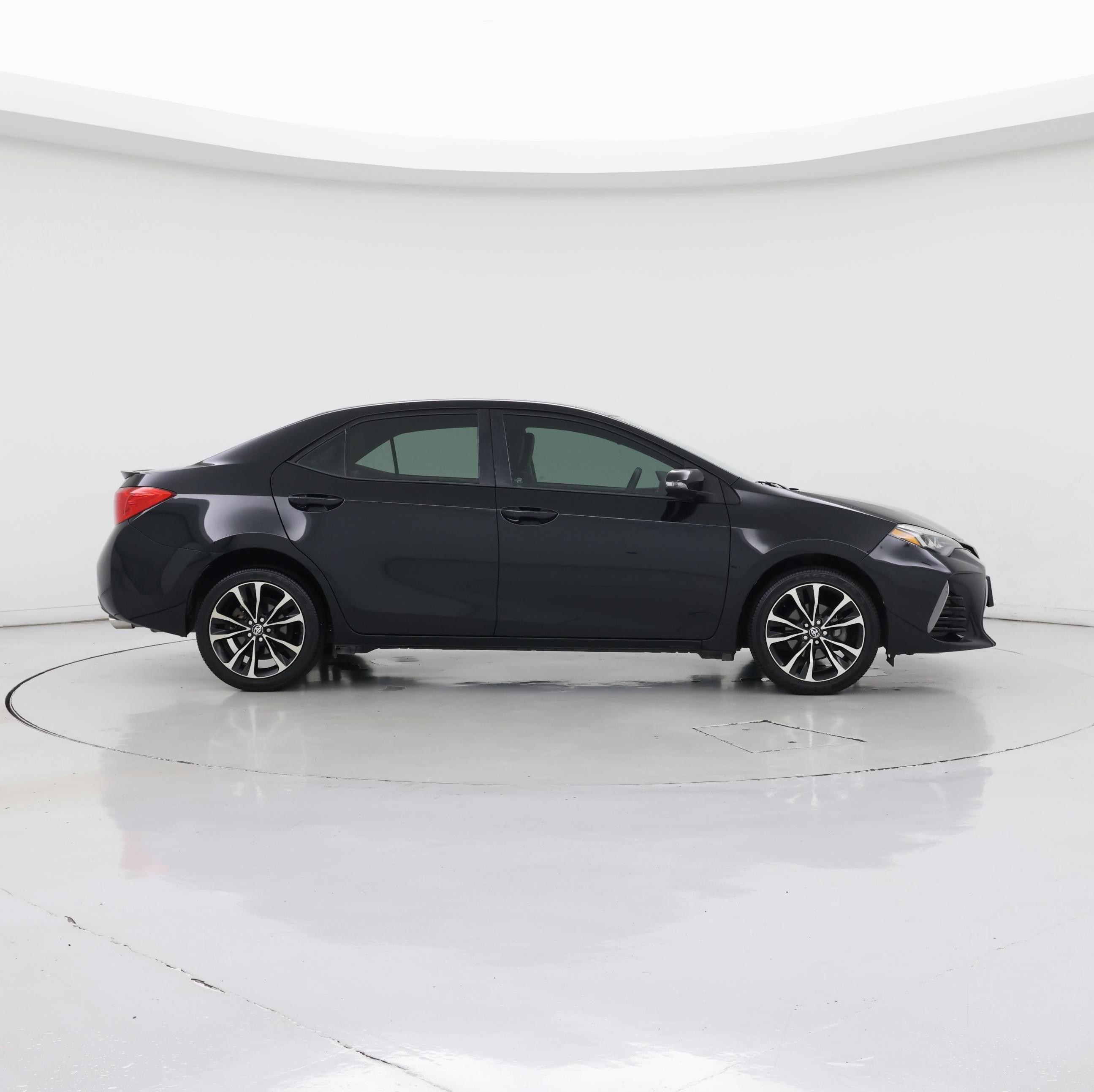 Thumbnail: 2018 Toyota Corolla - 7
