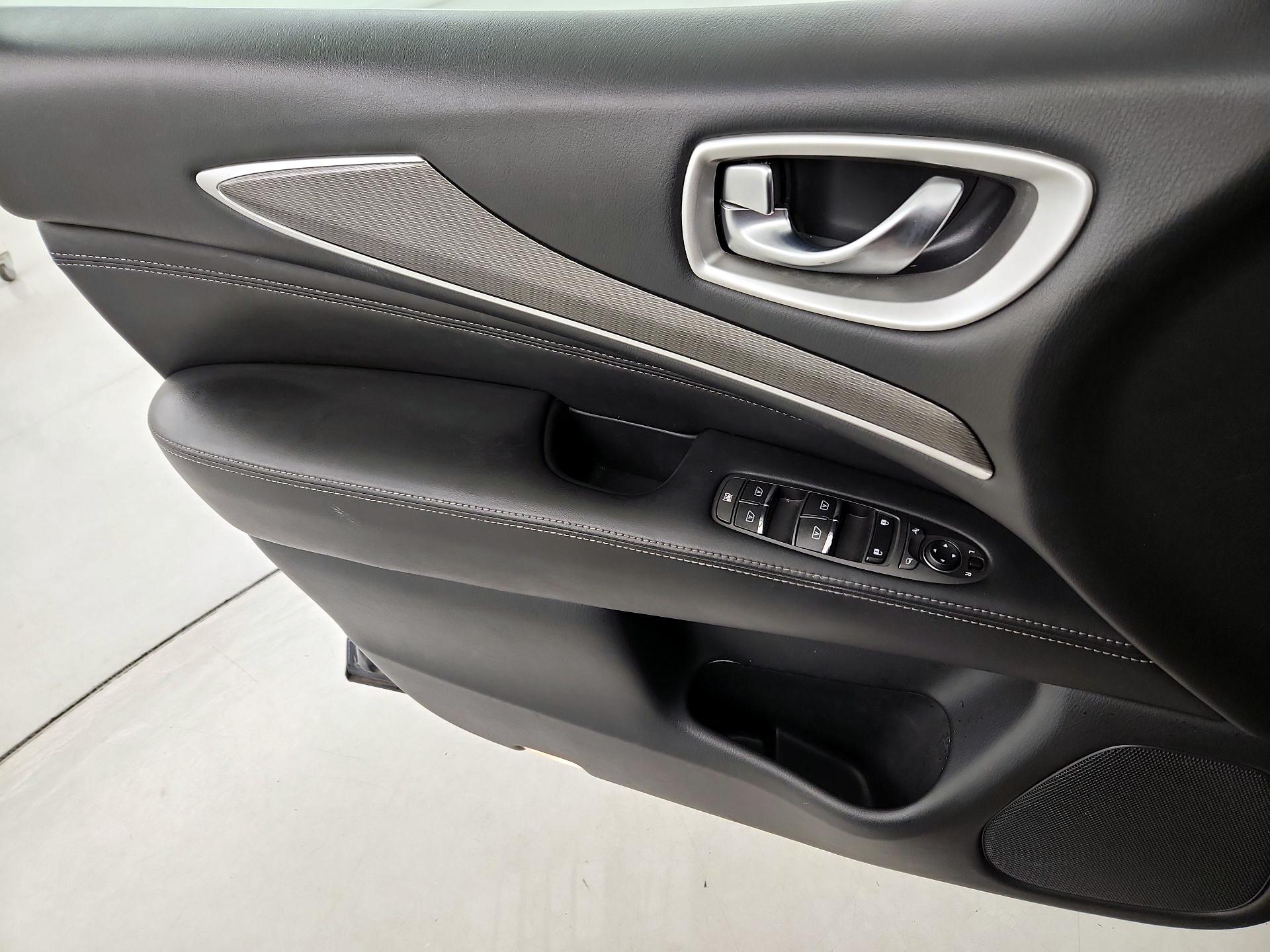 Thumbnail: 2020 INFINITI QX60 - 12