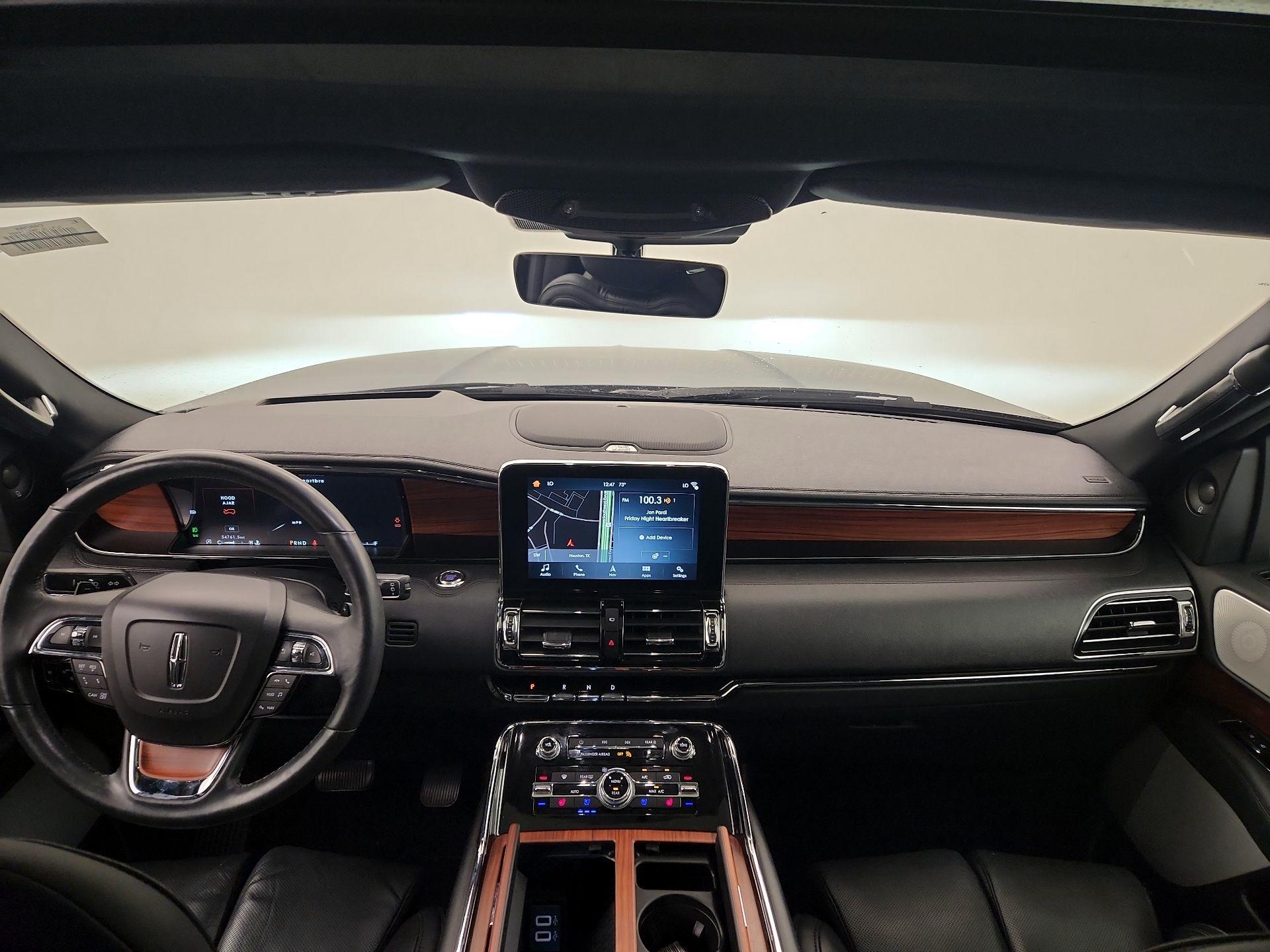 Thumbnail: 2019 Lincoln Navigator L - 9