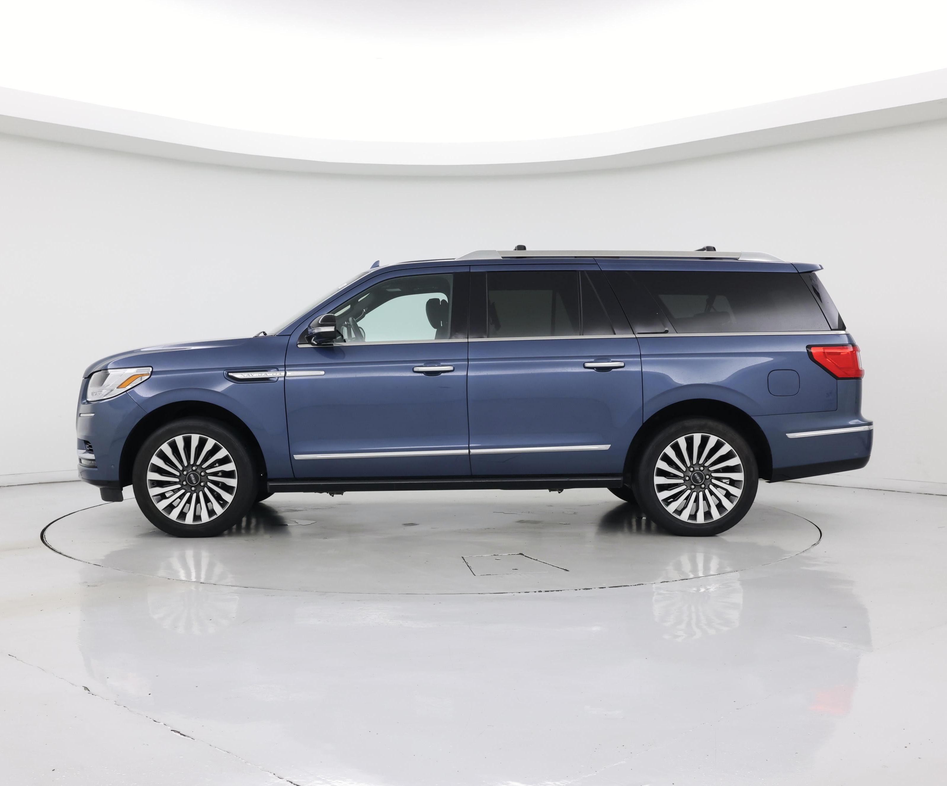 Thumbnail: 2019 Lincoln Navigator L - 3