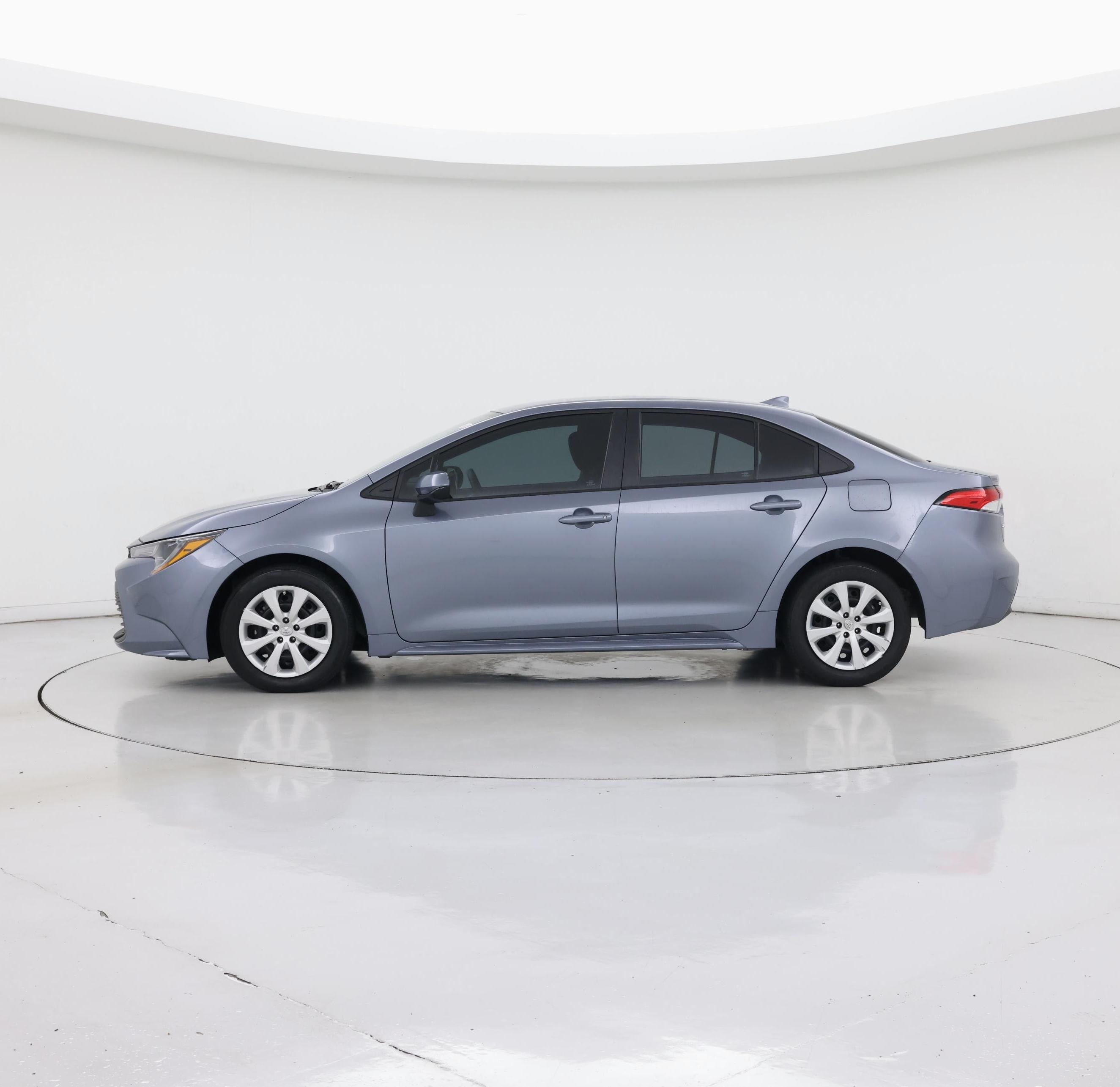 Thumbnail: 2023 Toyota Corolla - 3