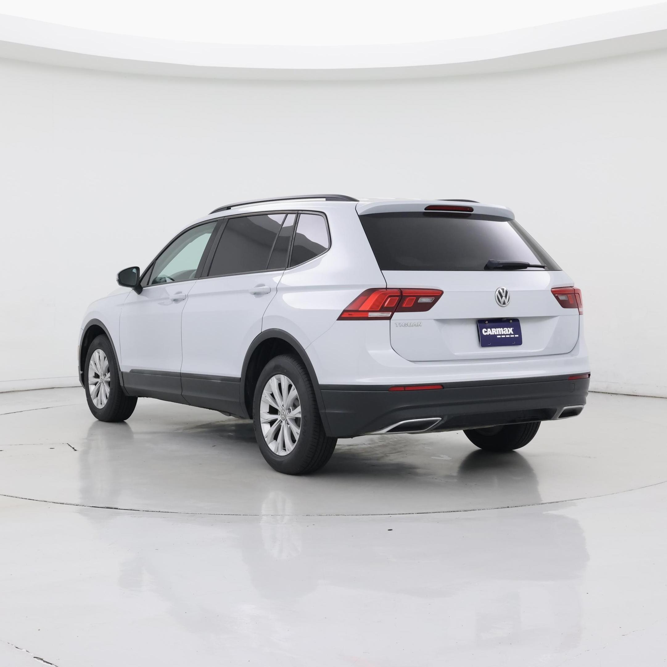 Thumbnail: 2019 Volkswagen Tiguan - 2