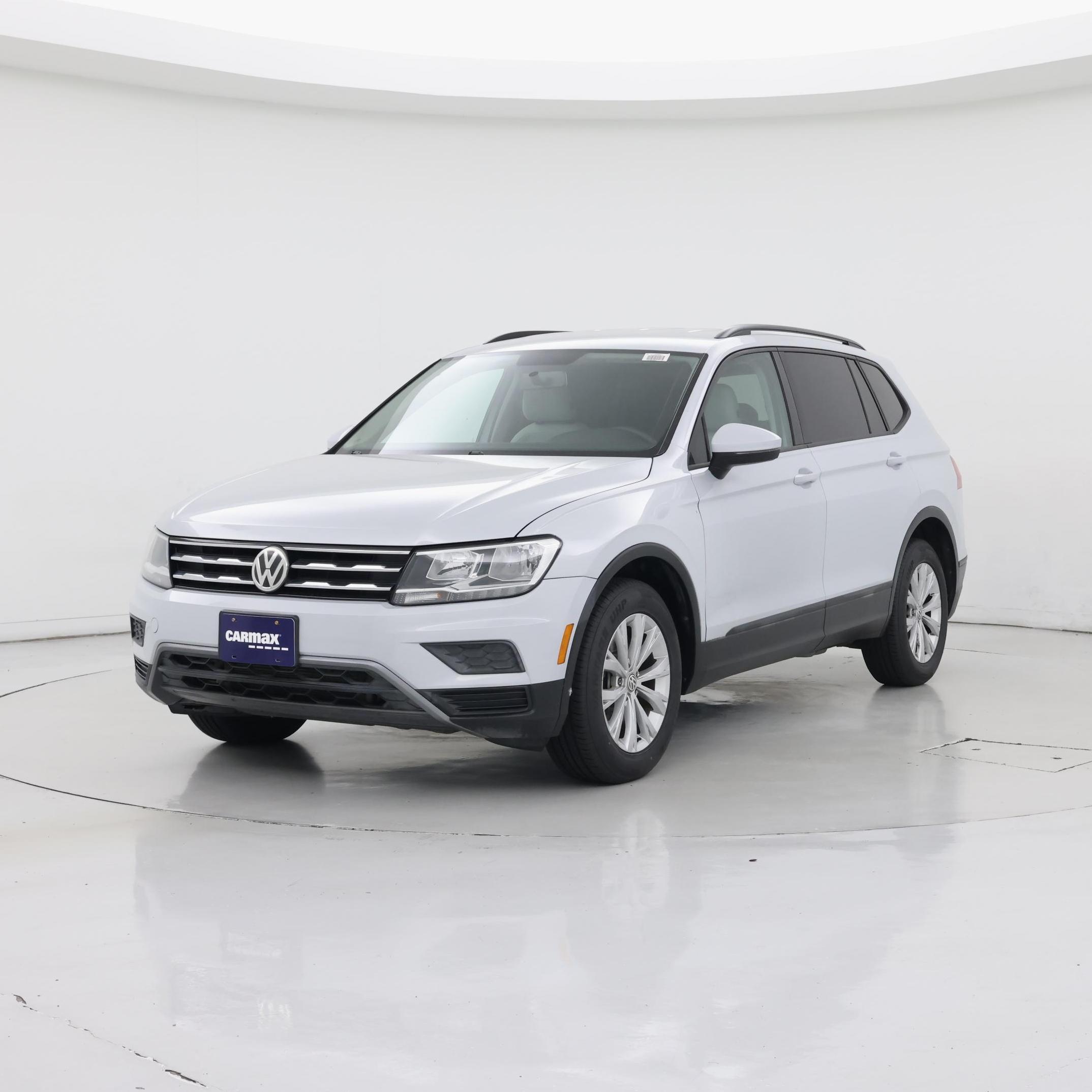 Thumbnail: 2019 Volkswagen Tiguan - 4