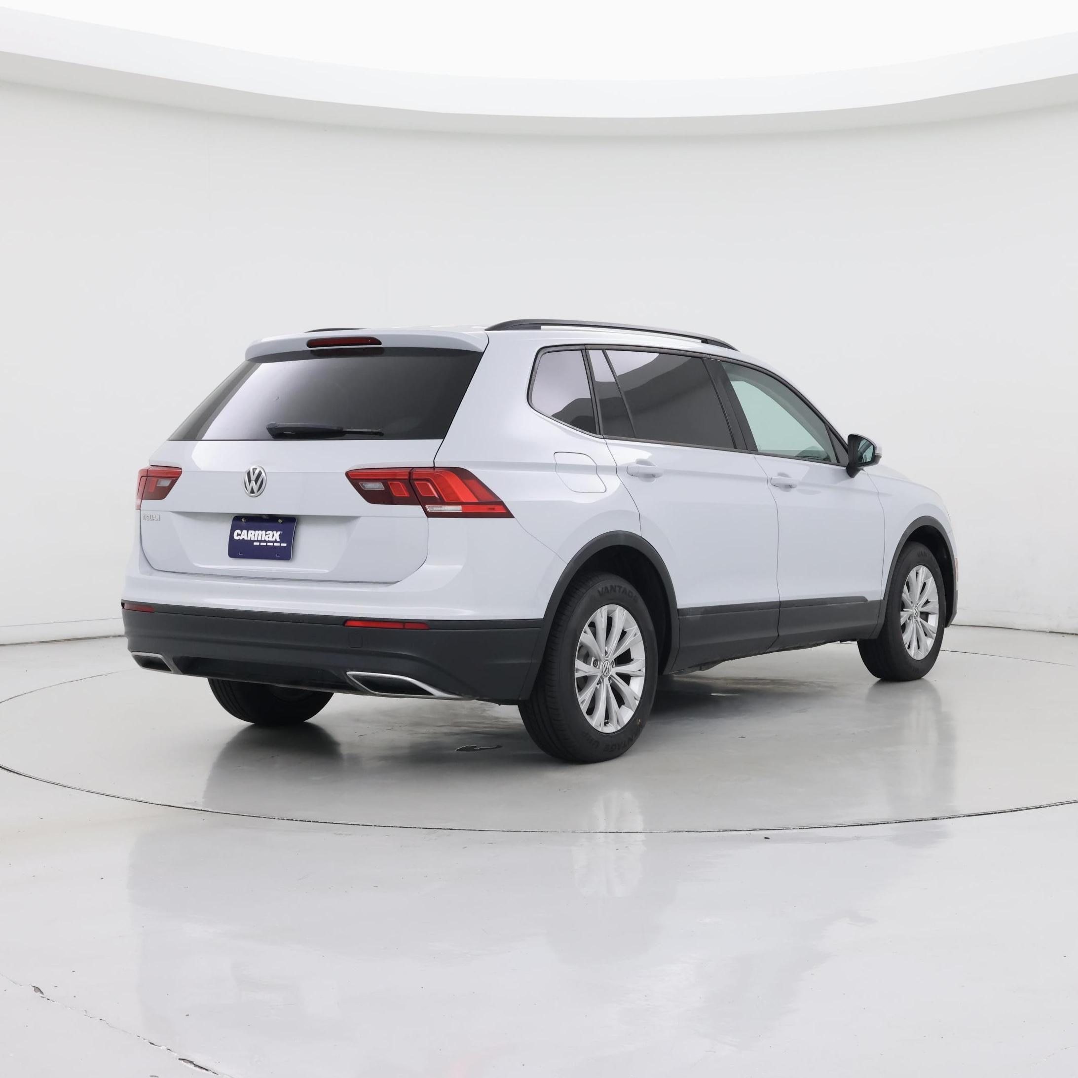 Thumbnail: 2019 Volkswagen Tiguan - 8
